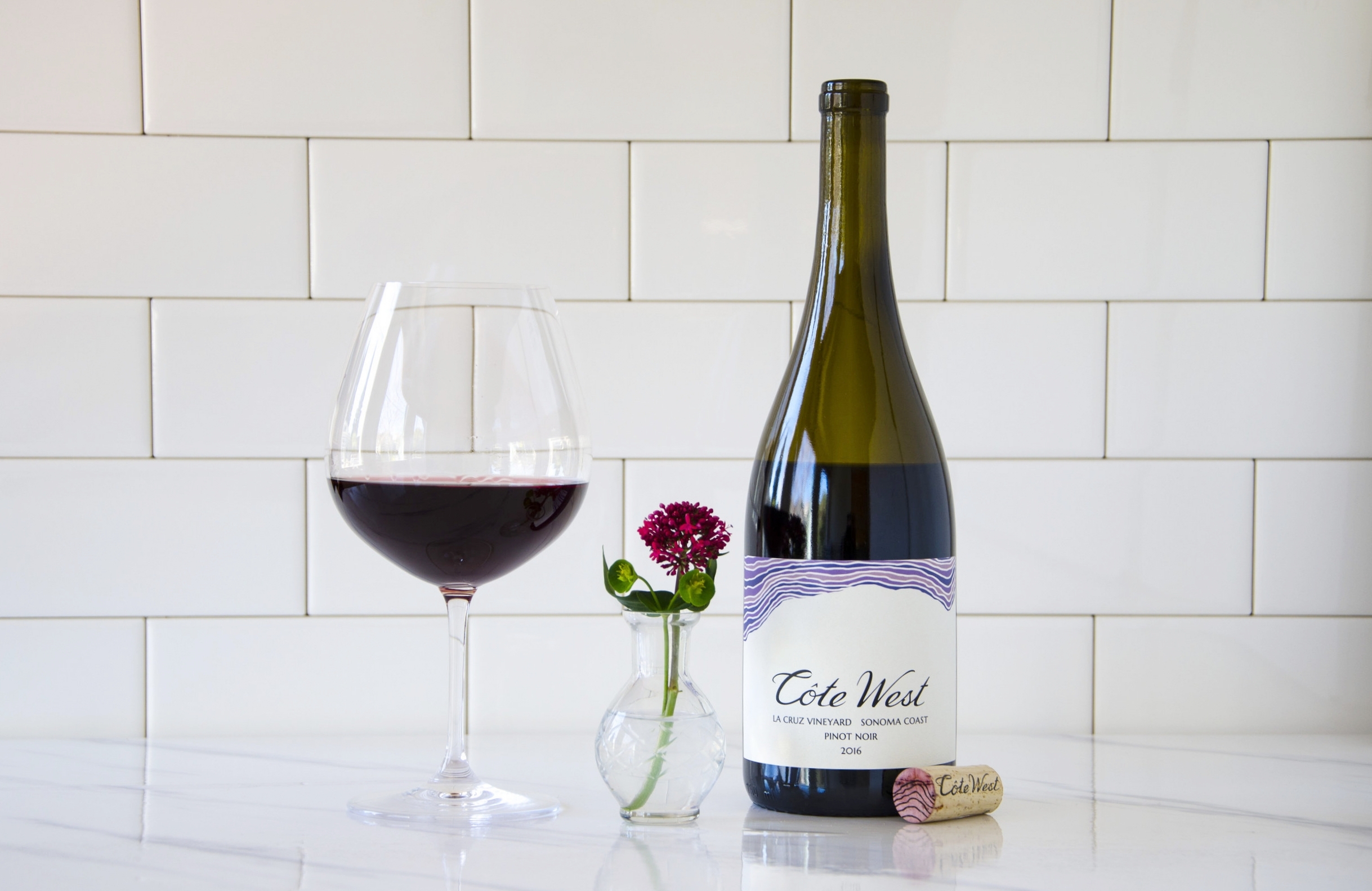 2016&nbsp;La Cruz Sonoma Coast Pinot NoirUndeniably Pinot Noir. Strawberry and sarsaparilla with a seductive body, supple tannins and pleasant acidity. 