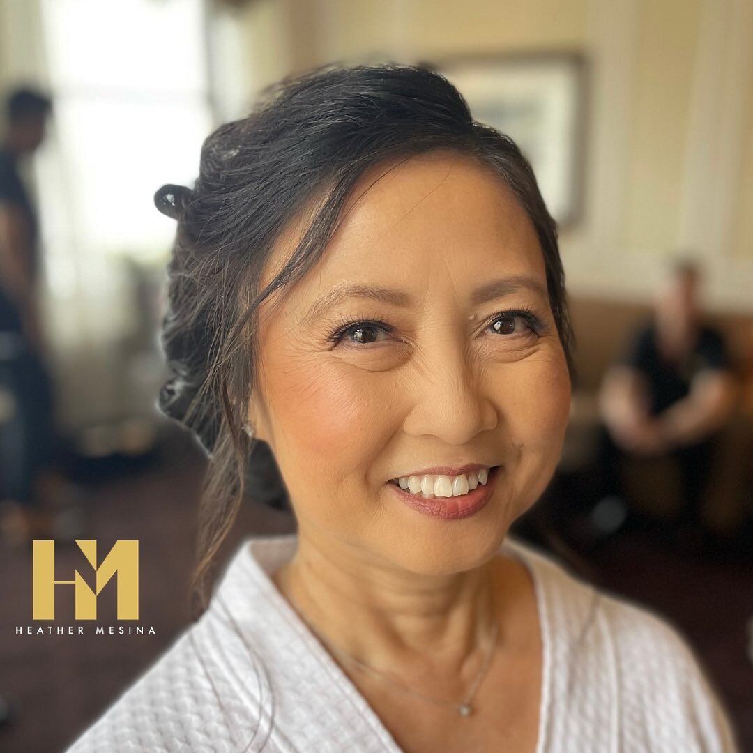 Beautiful mom of bride 💕 In need of hair &amp; makeup for your next special event? Hire me to be part of your special day! Message me! Travel to site!
&bull;
WWW.HEATHERMESINA.COM (link in bio)
&bull;
#heathermesinacom #iSaidYesToThisStylist  #chica