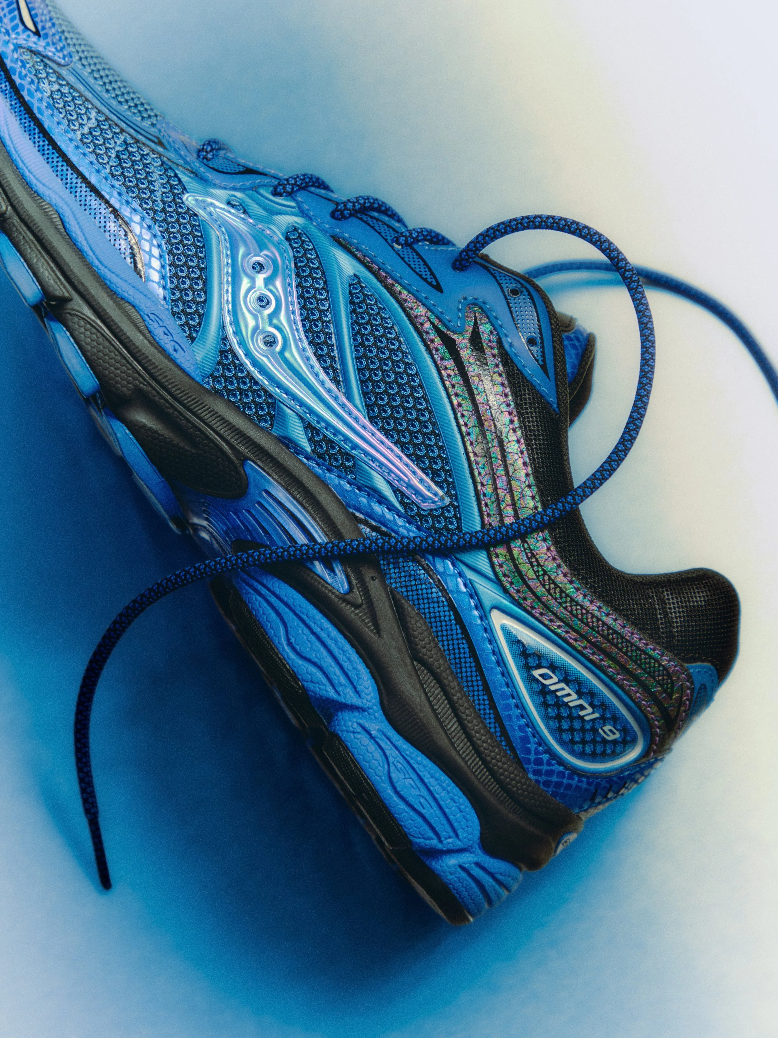 Saucony-Glowacontrictor_0046.jpg