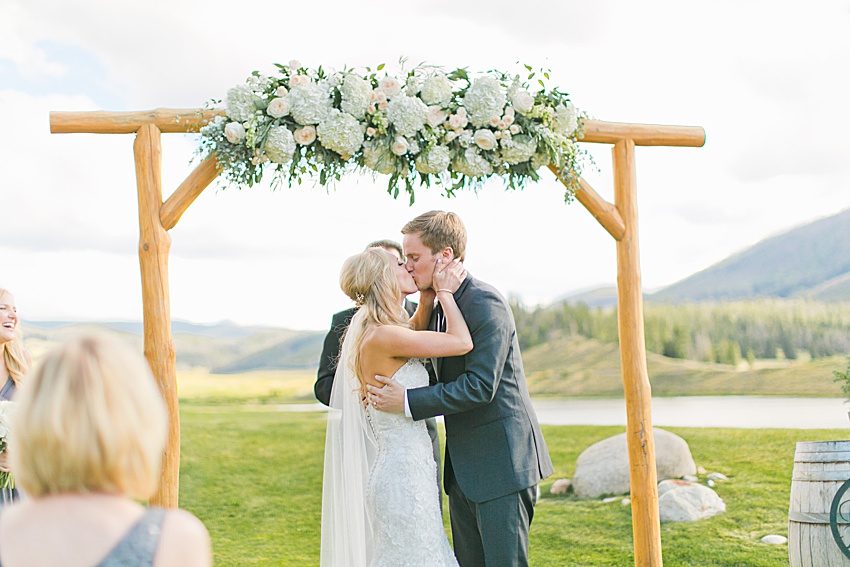 DenverWeddingPhotography_SeattleWeddingPhotographer_1296.jpg