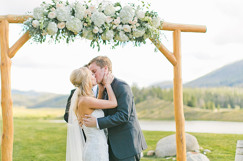 DenverWeddingPhotography_SeattleWeddingPhotographer_1299.jpg