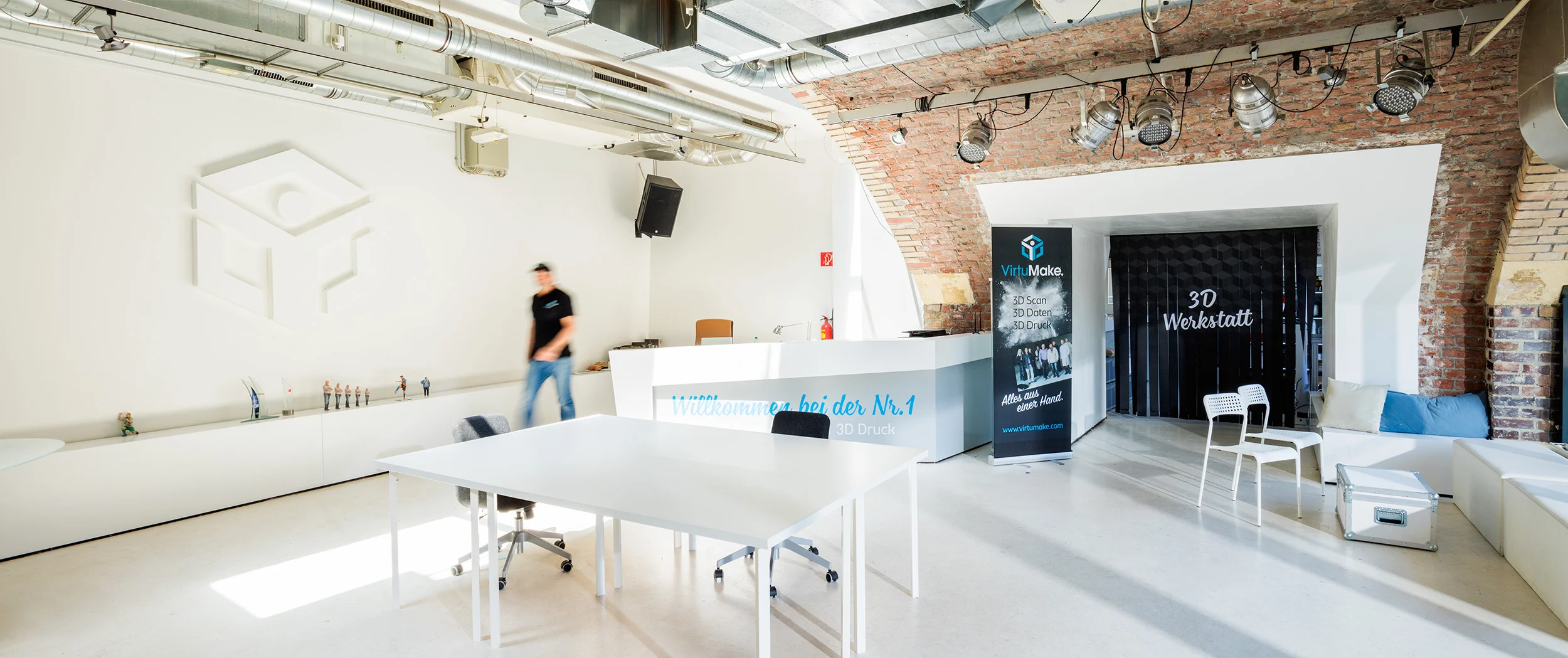 VirtuMake: Branding POS