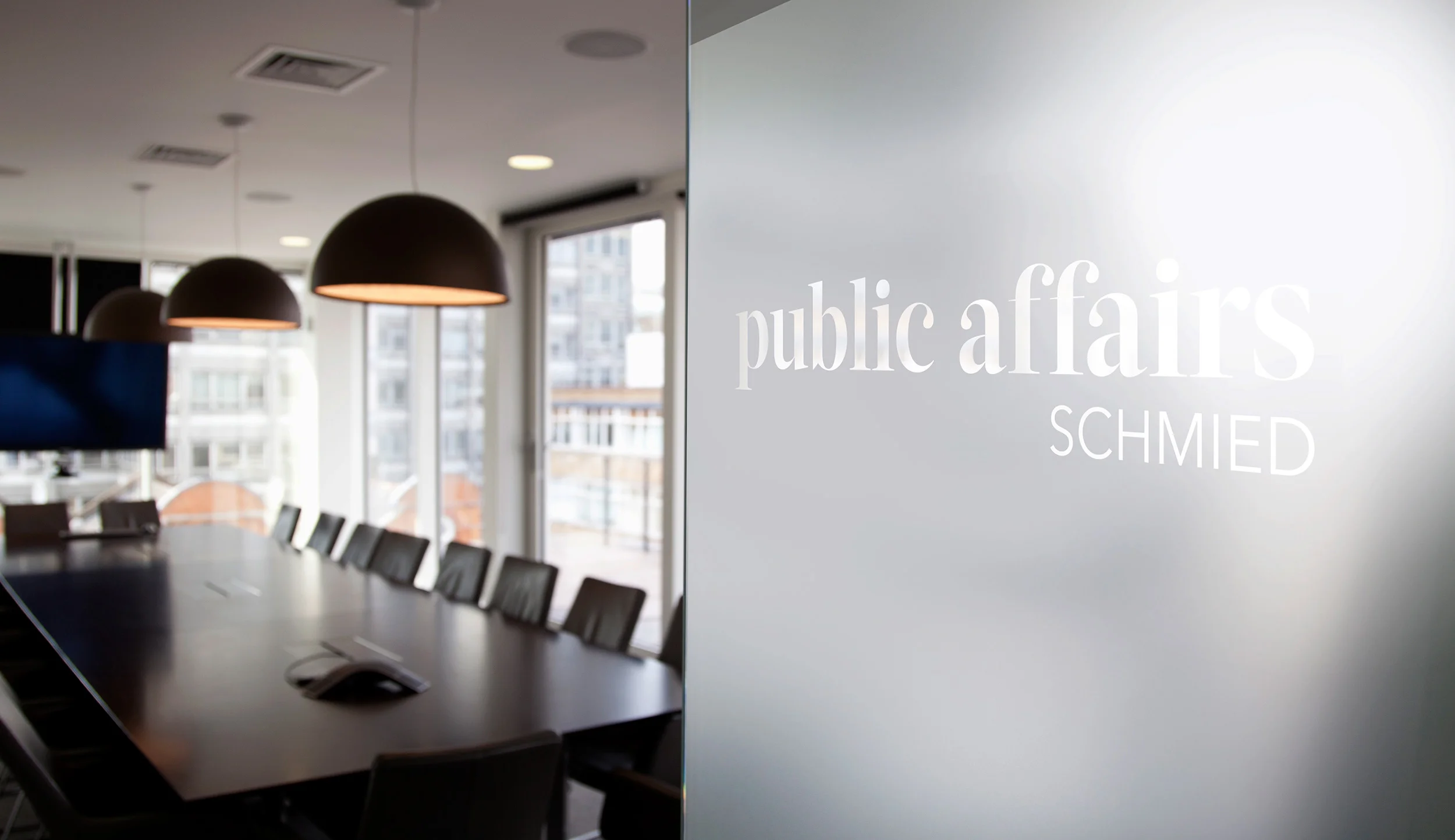 public affairs: Corporate Design
