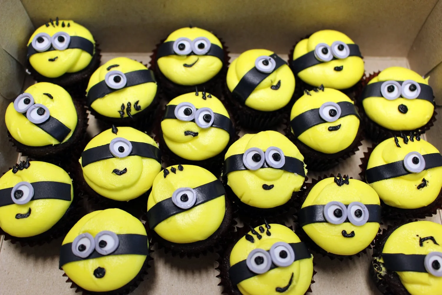 Minion Cupcakes