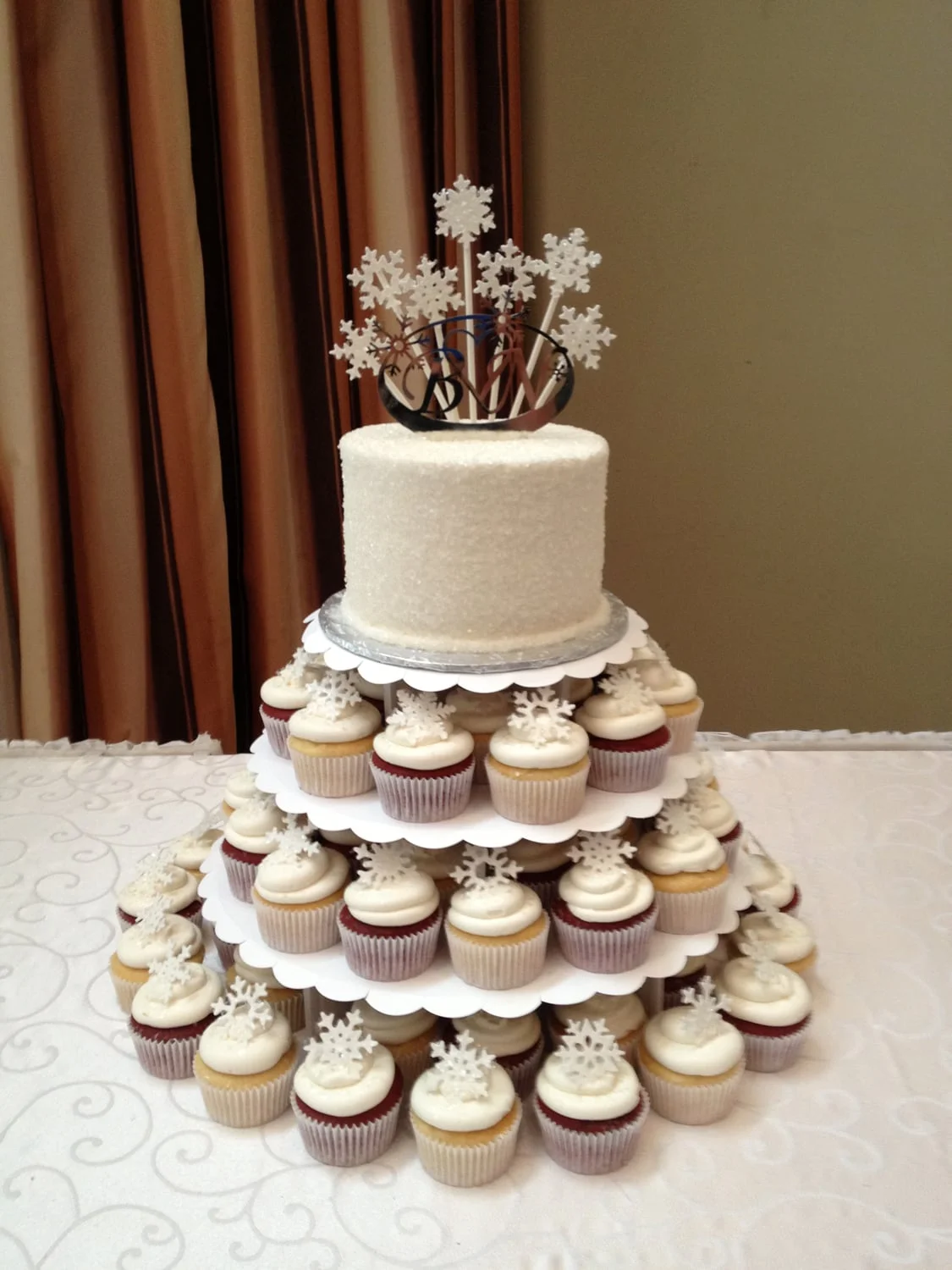 Winter Wedding Cupcakes
