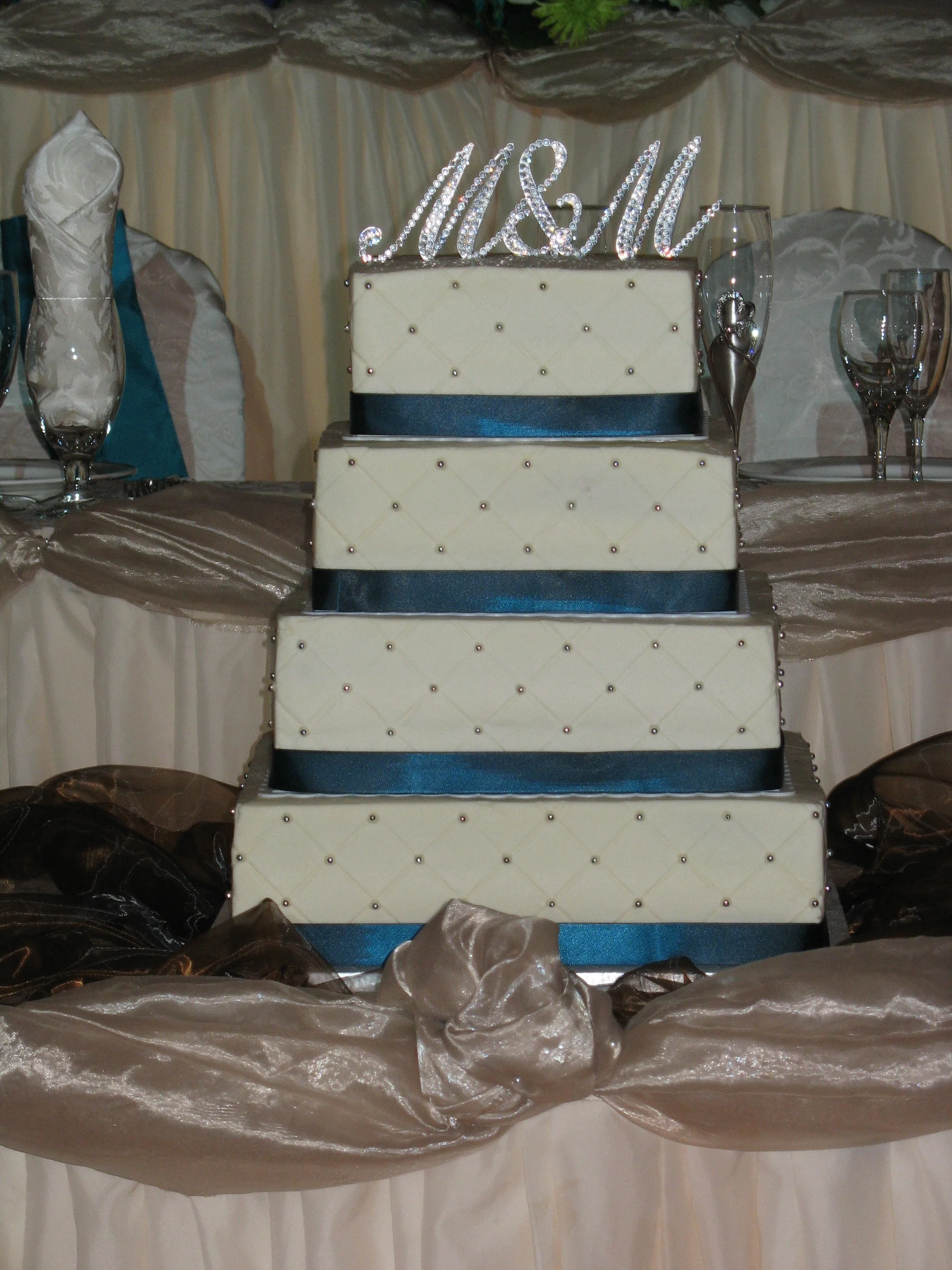 Diamonds & Ribbon