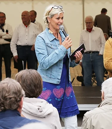 Tina ahlin invigde 2016