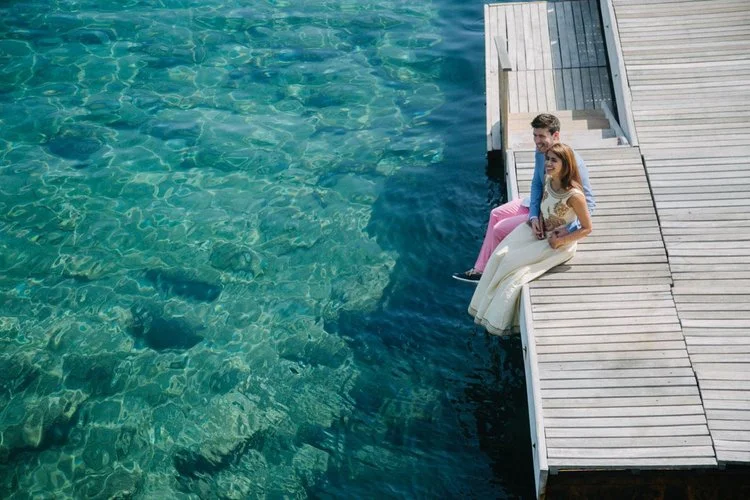 Bodrum düğün fotoğrafçısı farklı bir açıdan denizin güzelliğini de gösteren bir fotoğraf yakalıyor.