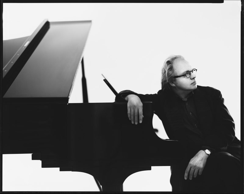 Roland_Po╠êntinen Foto Simon Larsson 05-800x638.jpg