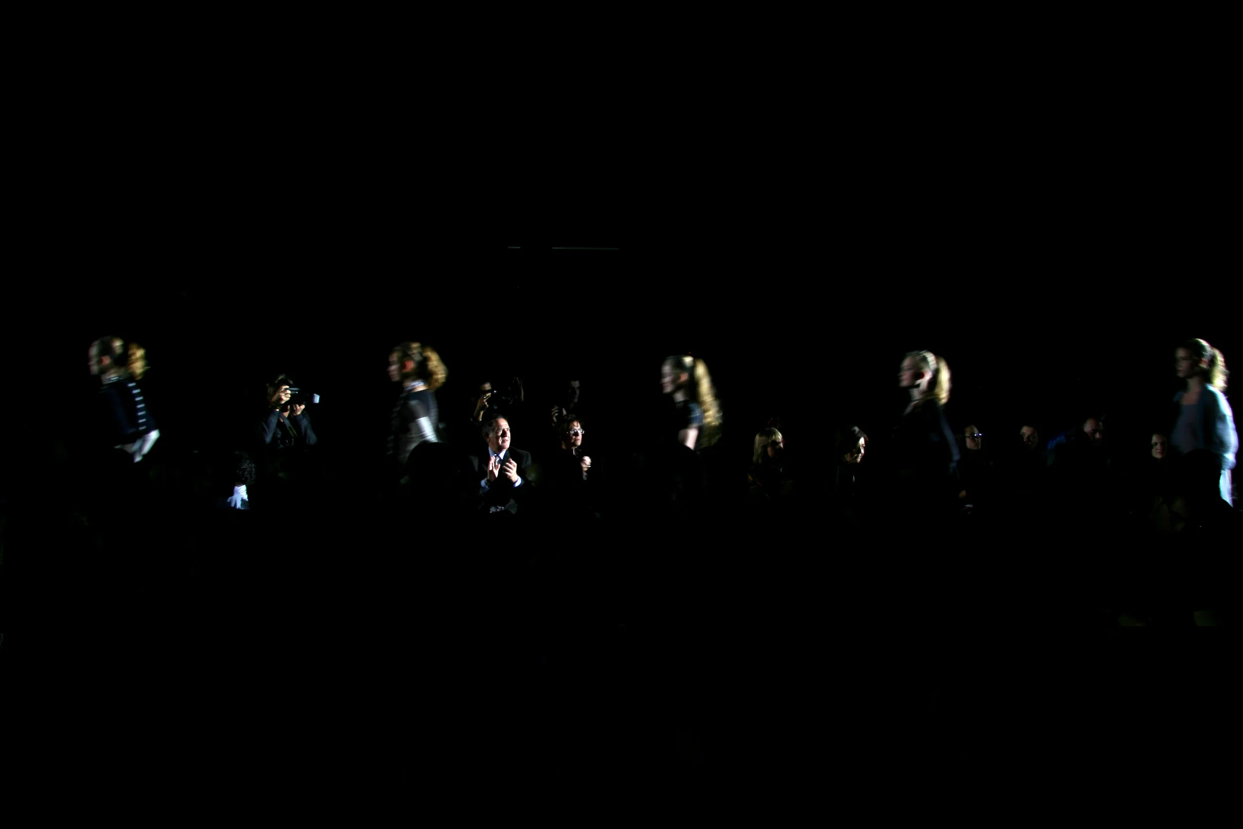 PassingShowC_040.jpg