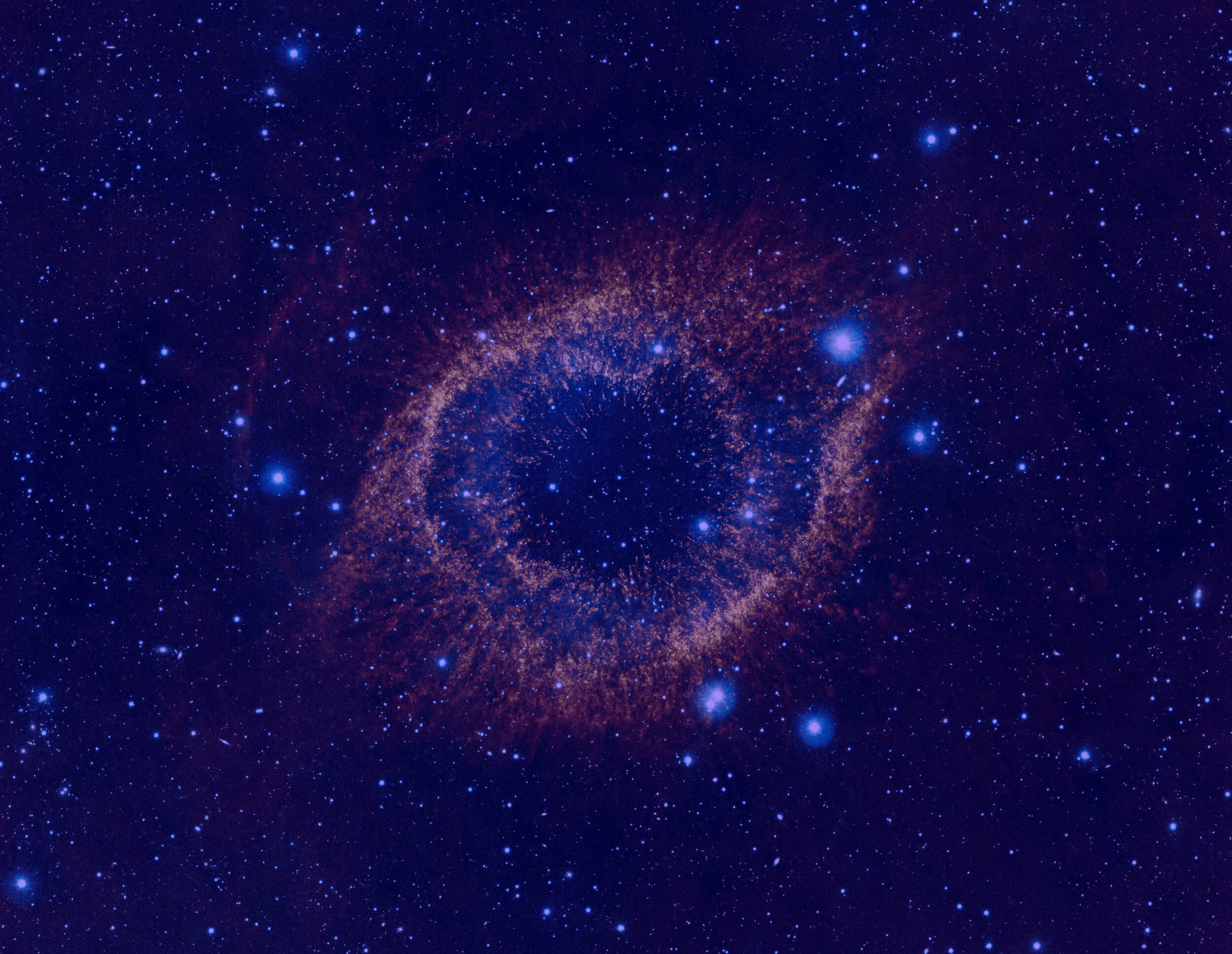 HelixNebula4K-blue.jpg
