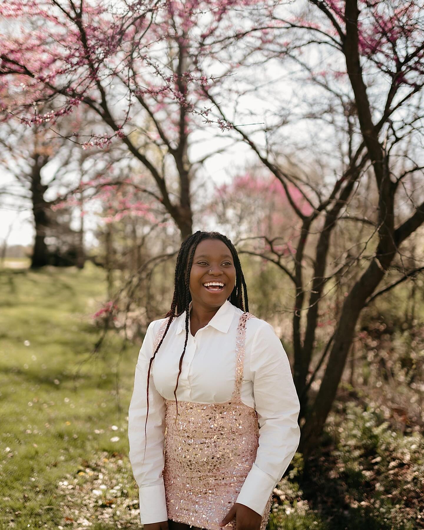 I met beautiful Nique last weekend, at the gorgeous Coxhall Gardens in Carmel, Indiana, to celebrate her pending graduation from Indiana State University! Not only is she a beauty, but she&rsquo;s brilliant too! She will receive her Criminal Justice 