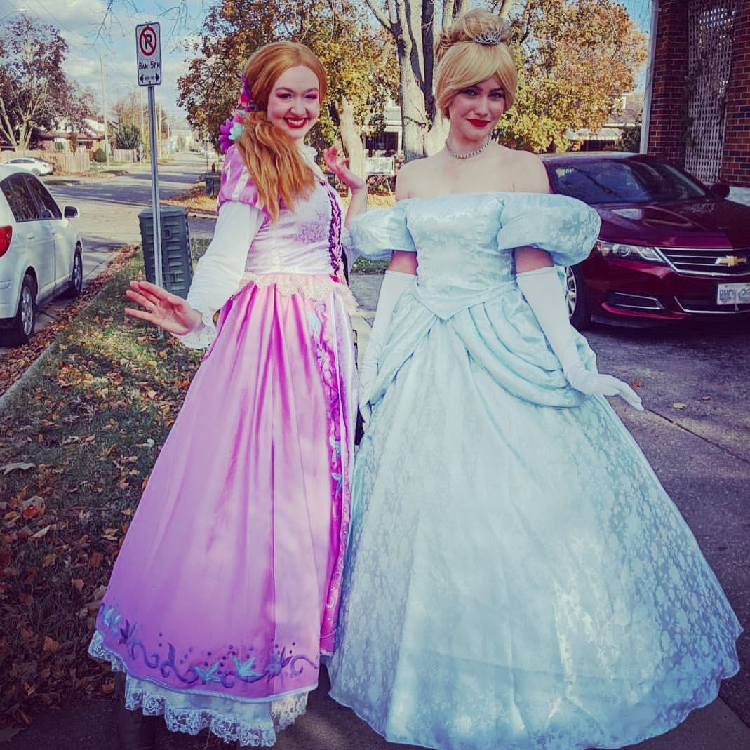 Rapunzel &amp; Cinderella Halloween visit