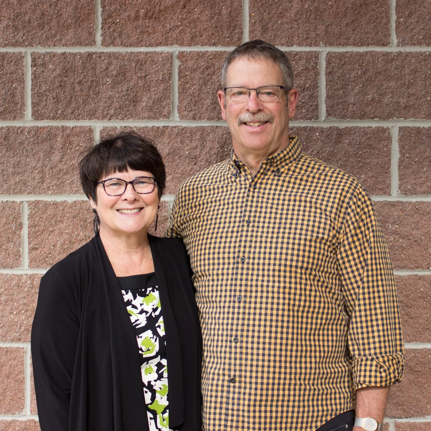 Tom and Marti Kidd Staff Shepherds, Trainer Coaches, Mid-Atlantic RLT Tom and Marti met The Navigators at Purdue University. While Tom was a student they were in a leaders' Bible study and led student Bible studies. God used those years to establish them in their faith and gave them a vision and passion for investing in people for the rest of their lives. After 20 years in the work force, in 1997 God called them to full time ministry with The Navigators. They served at The University of Minnesota as Campus Directors from 2000-2009, led Bible studies, trained student leaders and trained staff. Ultimately they trained their replacement! They remained at the U of MN, continuing to train staff, disciple students and taking on the regional role as Trainer Coaches for the Upper Midwest Navigators from 2009-2013. In 2013 they moved to State College and now serve on the Mid-Atlantic Regional Leadership Team, serve as Trainer Coaches, serve as Staff Shepherds, disciple students and staff and will serve as Team Mentors for a CO-ED and Upperclassmen/Transfer Bible study this fall.
