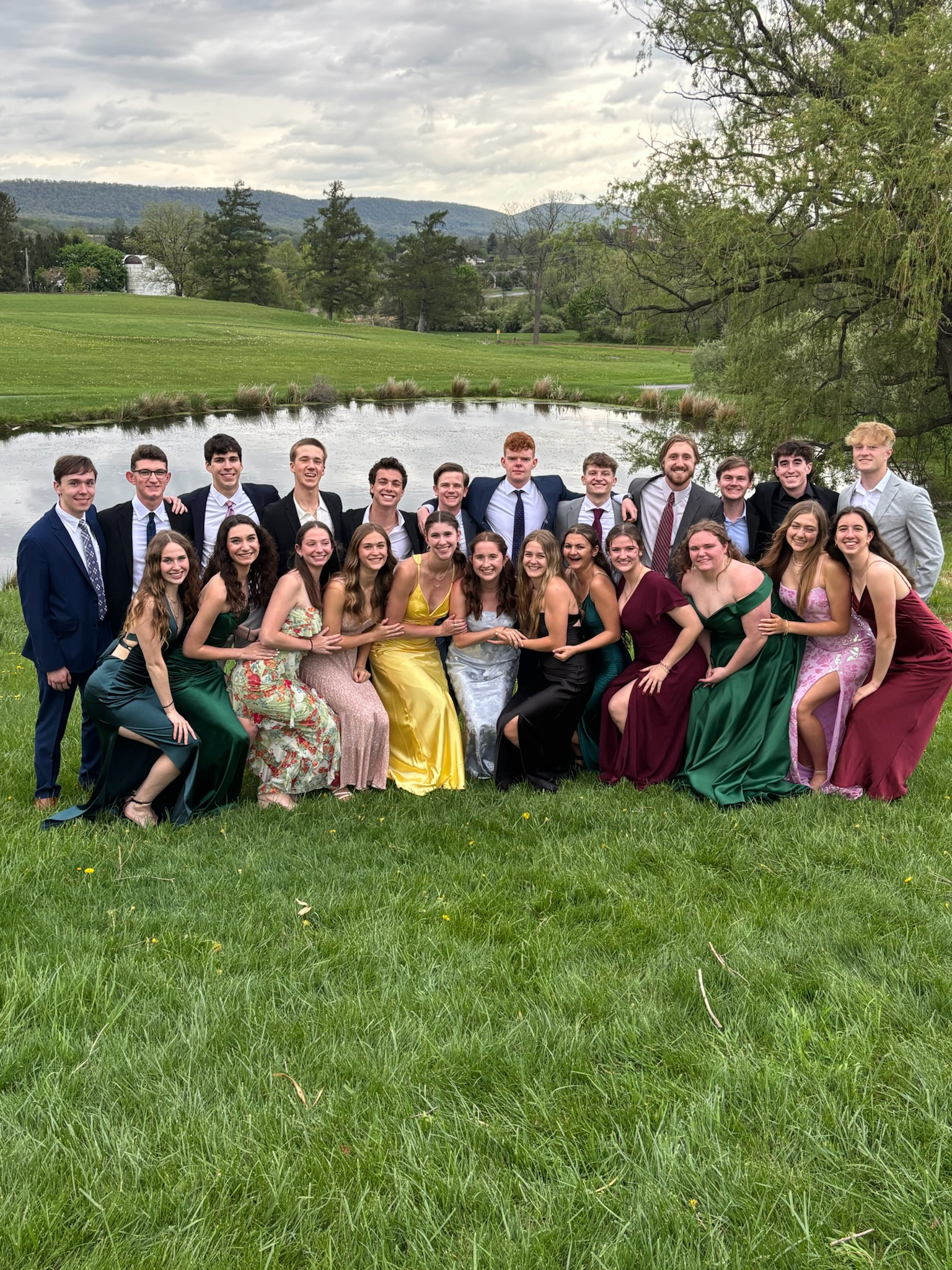 freshman prom .png