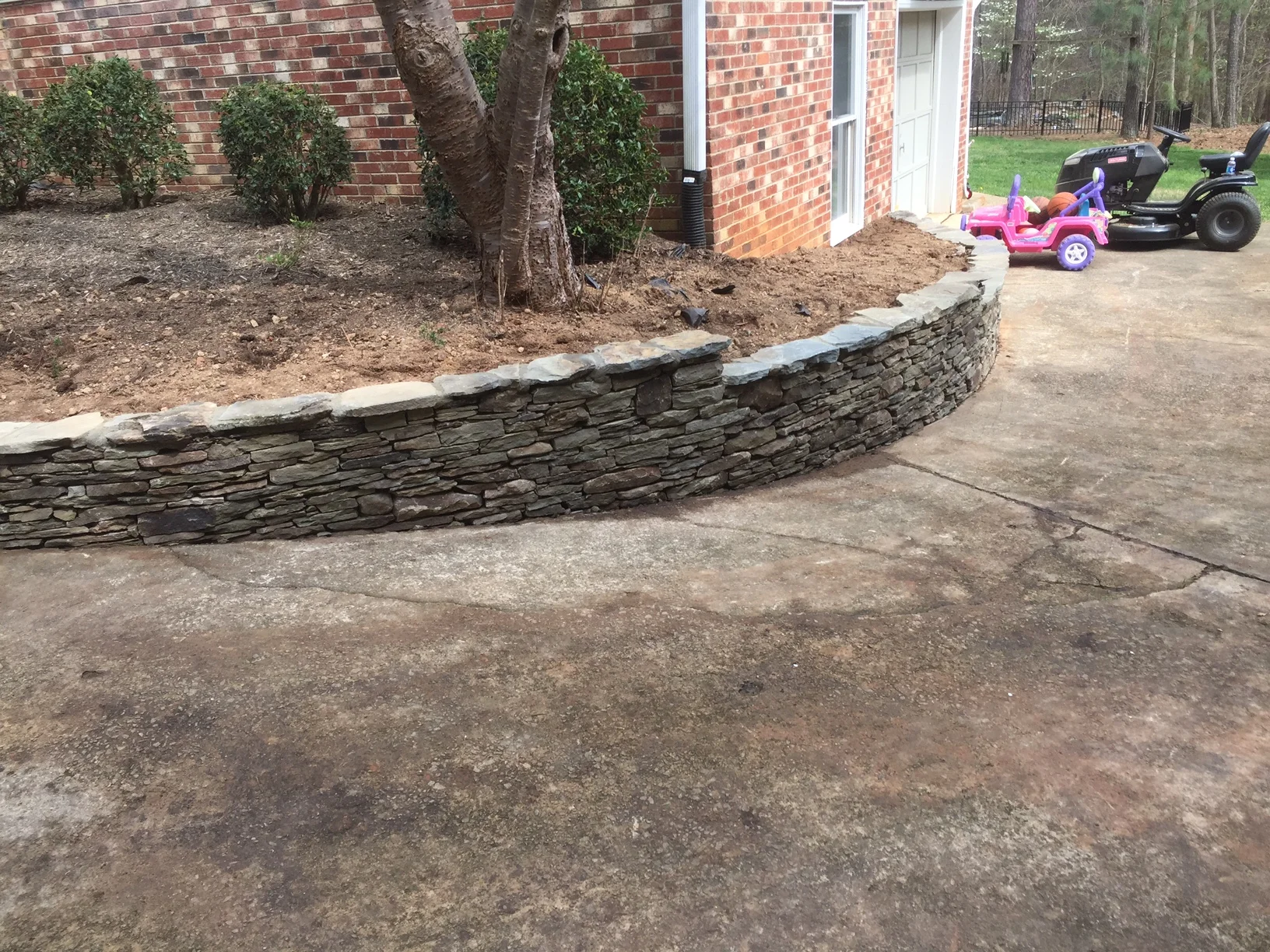 Mini Stone Hardscape Wall
