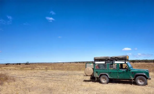 Land-Rover-Tsetse-Land.2 copy.jpg