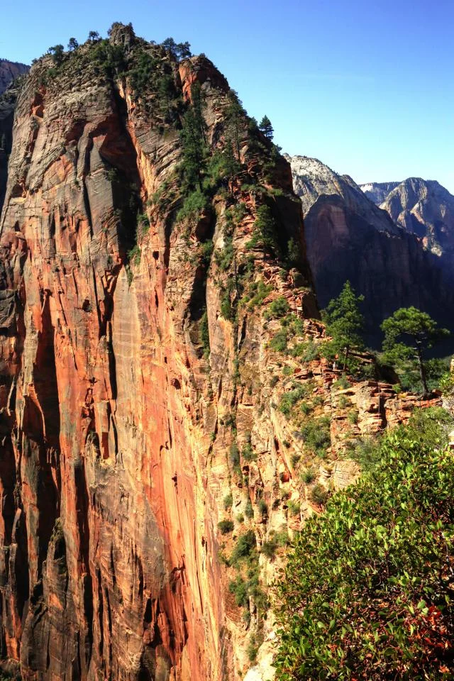 Angel's Landing Knife Edge.jpg