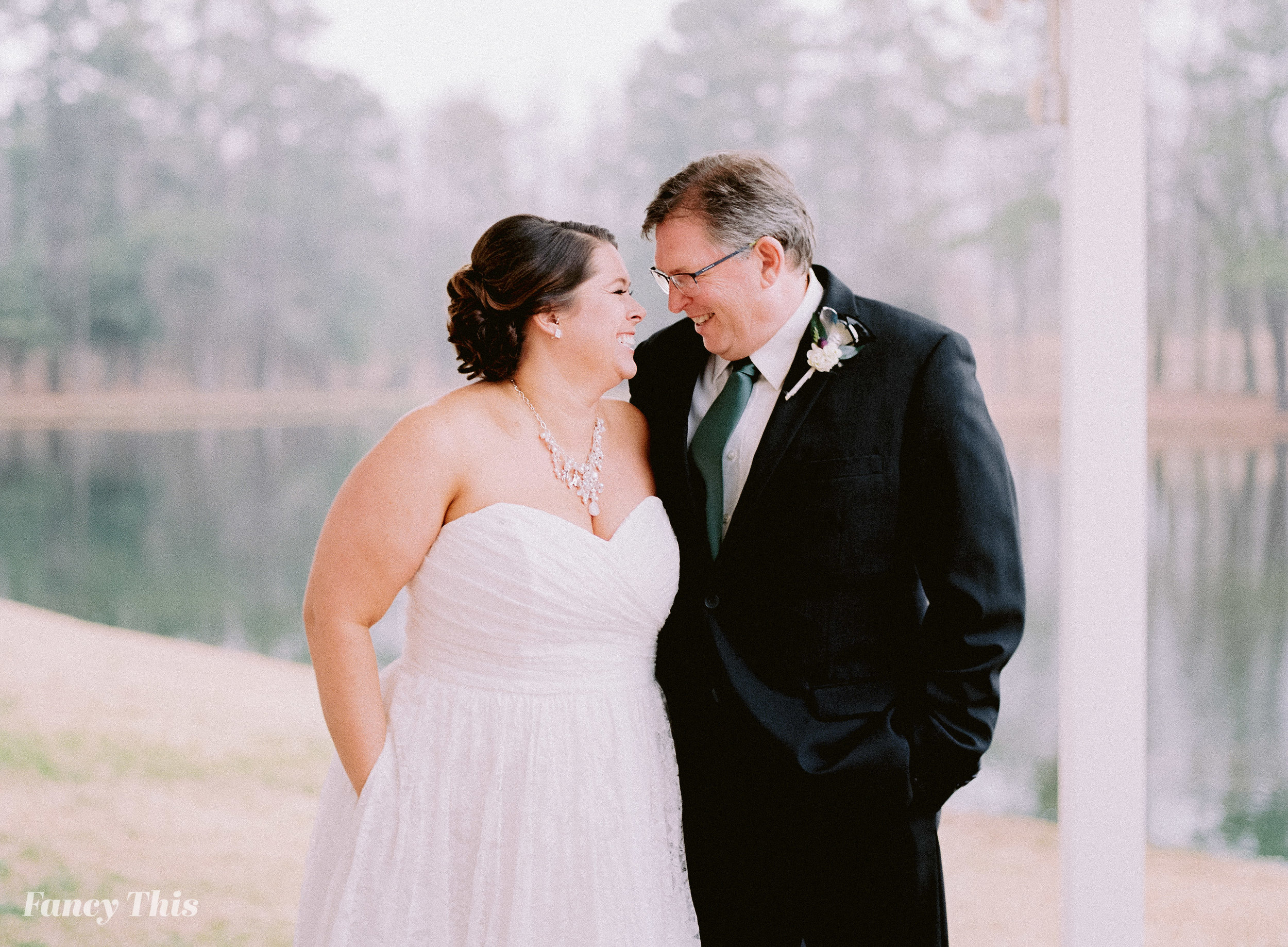 thepondatlazyofarm_smithfieldwedding_rusticweddinginspiration-143.jpg