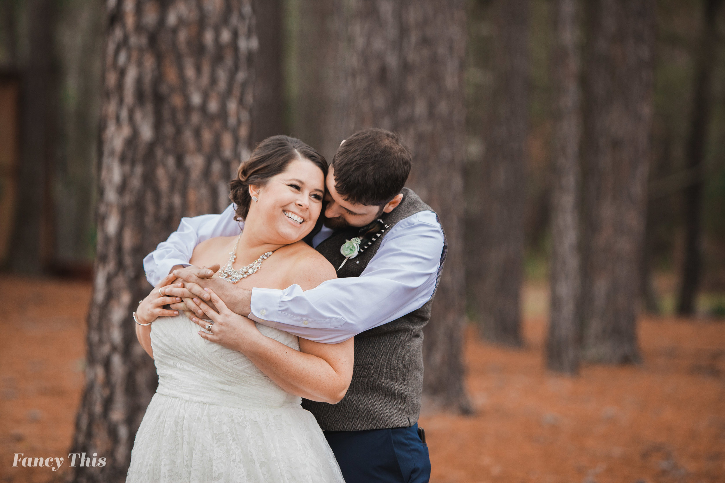 thepondatlazyofarm_smithfieldwedding_rusticweddinginspiration-439.jpg