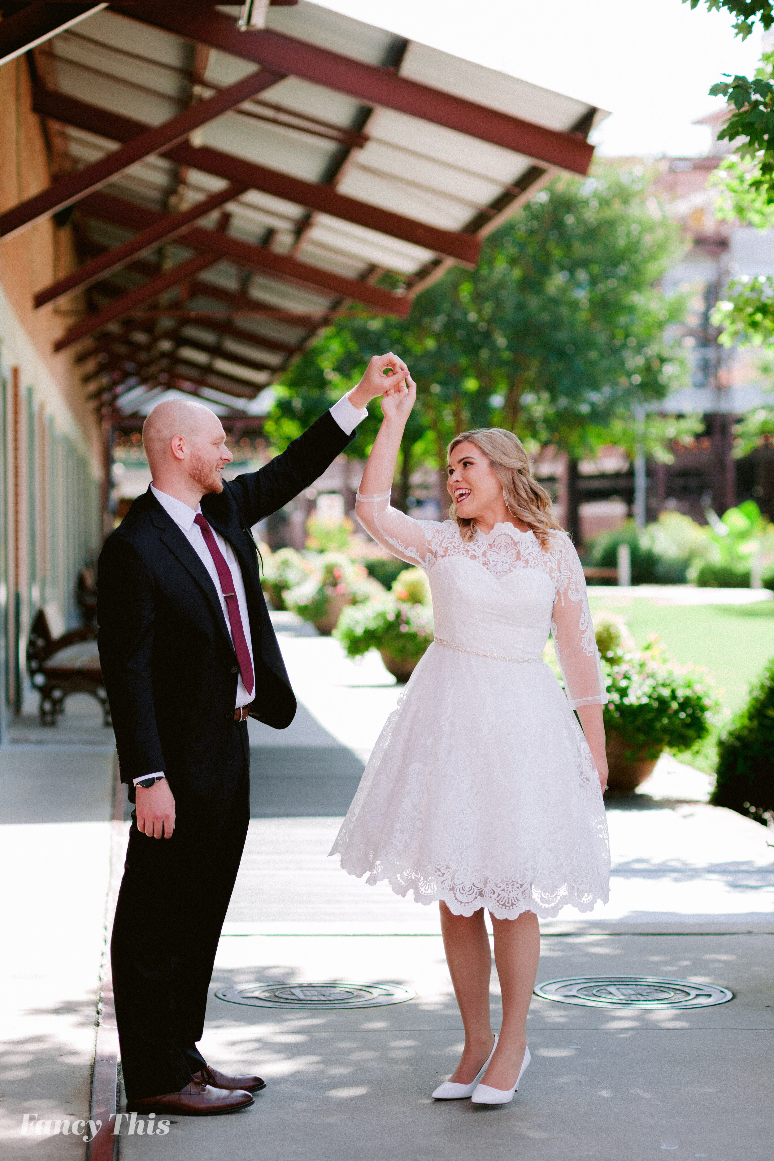 americantobaccocampuselopement_durhamcourthousewedding-96.jpg