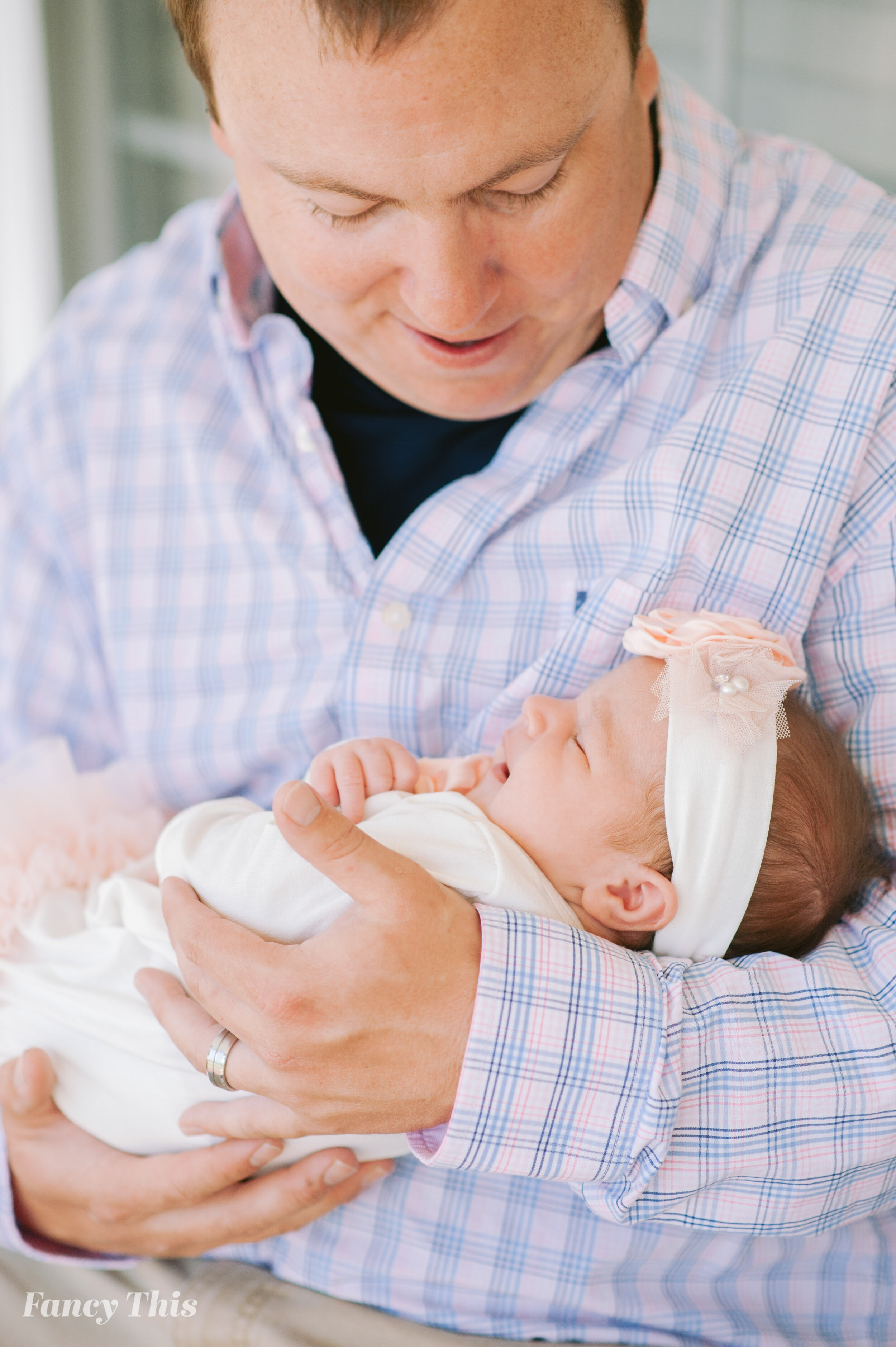 williamstonfamilyphotographer_greenvillencfamilyphotography_frontporchsession-11.jpg