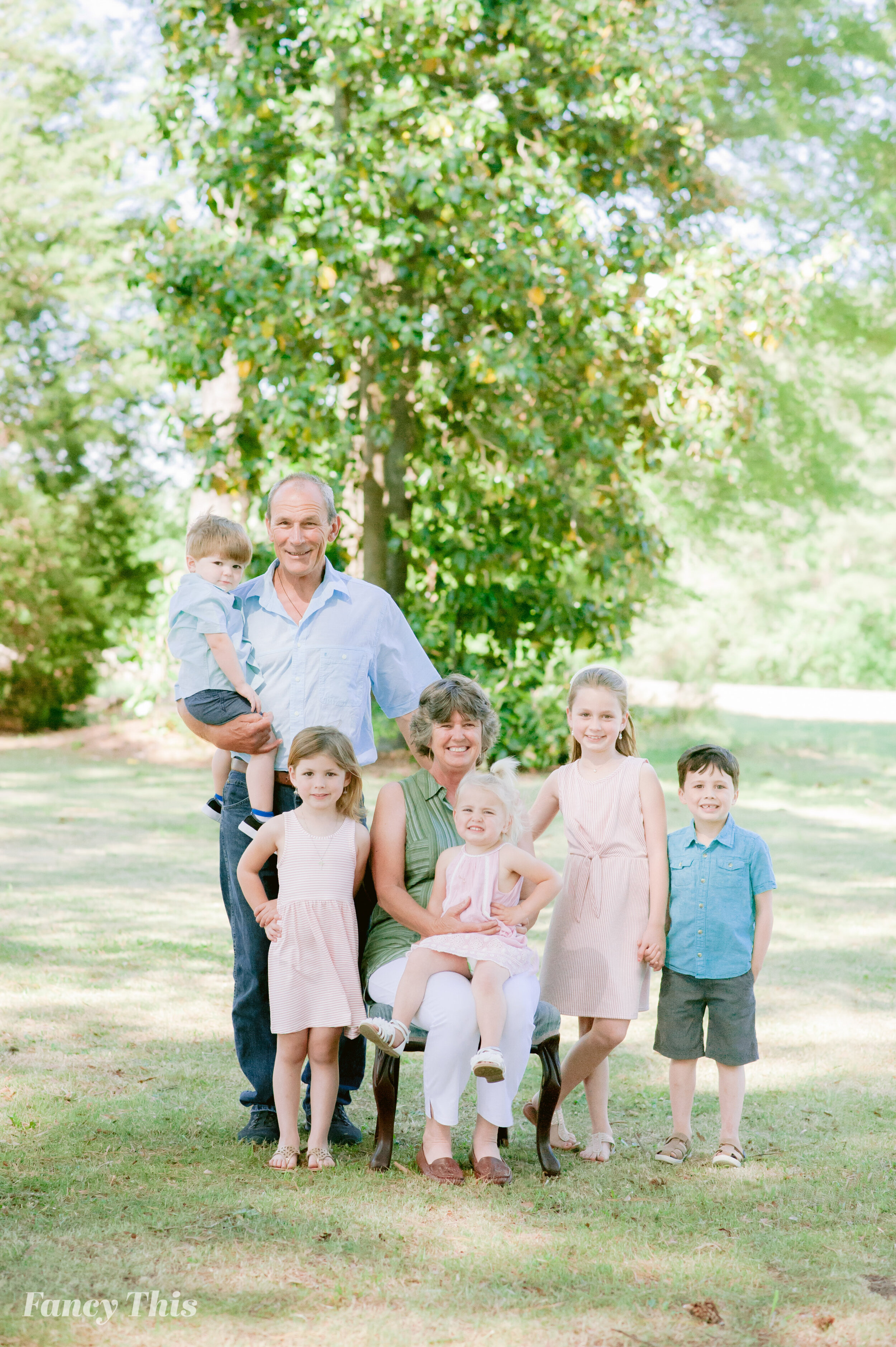 raleighfamilyphotographer_largefamilyphotography_springfamilysession-23.jpg