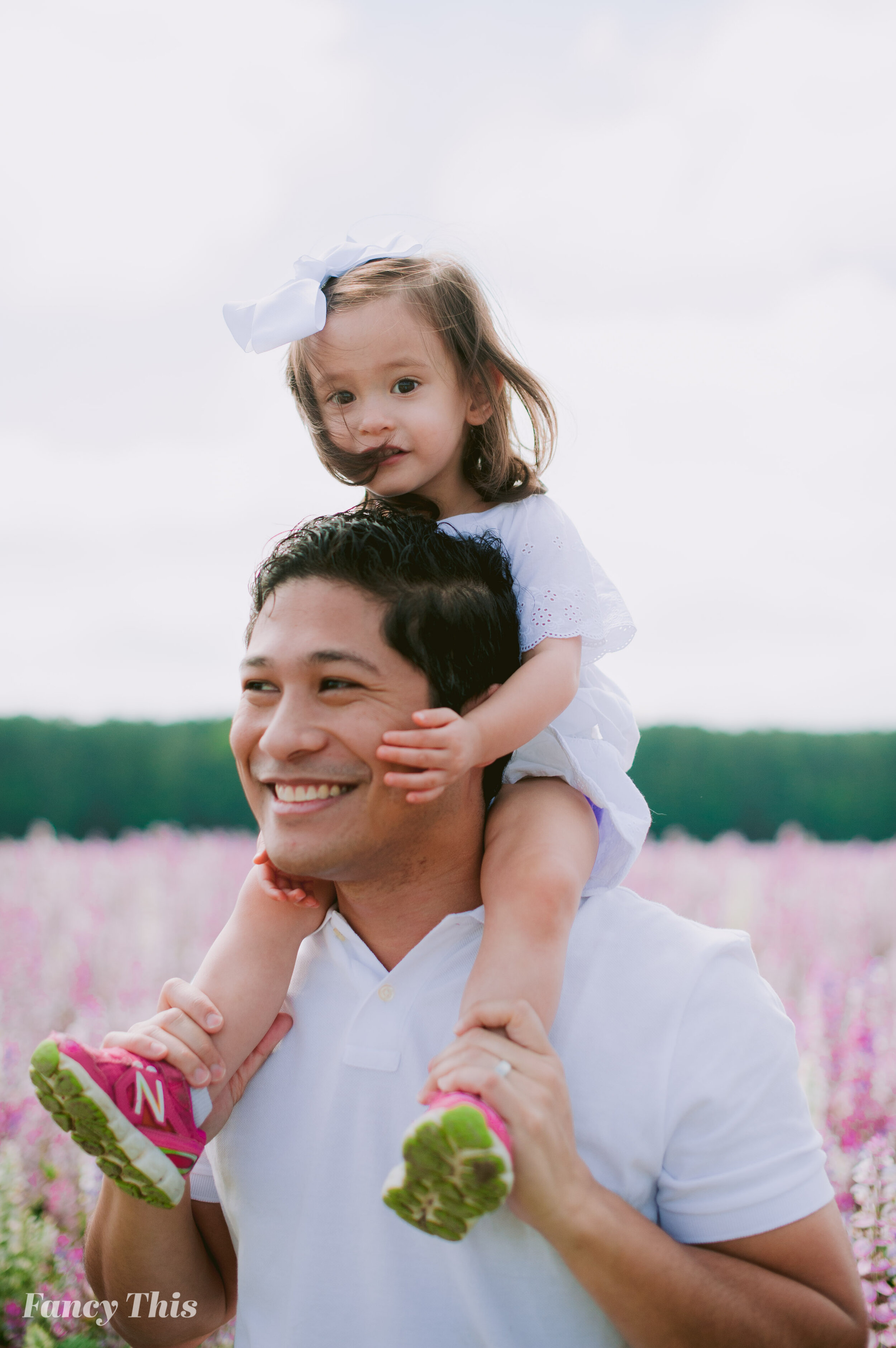 greenvillefamilyphotographer_outerbanksfamilyphotographer_sagefarmfamilysession_raleighfamilyphotographer-98.jpg