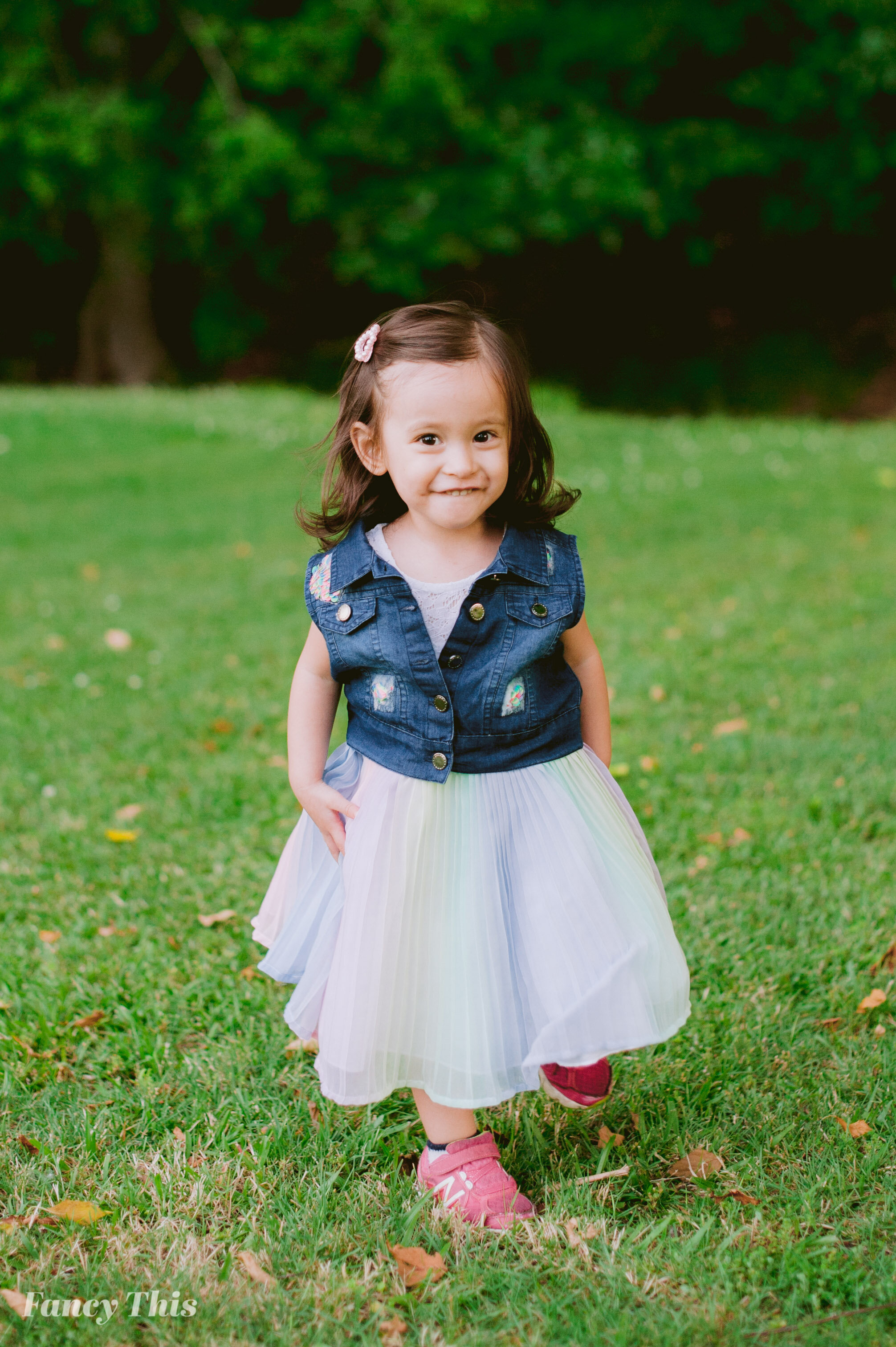 raleighfamilyphotographer_greenvillencfamilyphotographer_southernfamilysession_sagefarmfamilyphotos-37.jpg