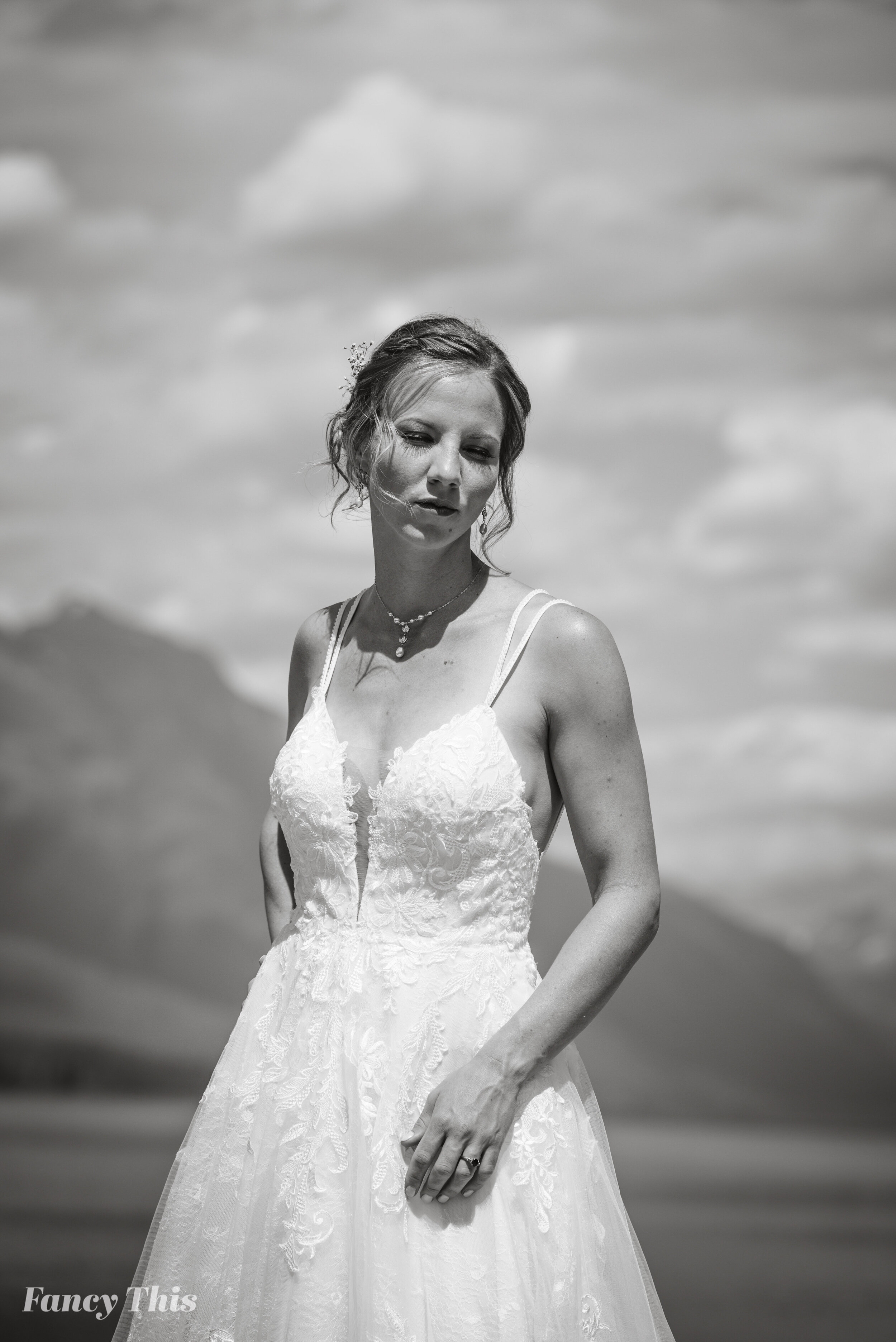 glaciernationalparkwedding_montanaweddingphotographer_glaciernationalparkweddingphotography_destinationweddingphotography_fancythisphotography-98.jpg