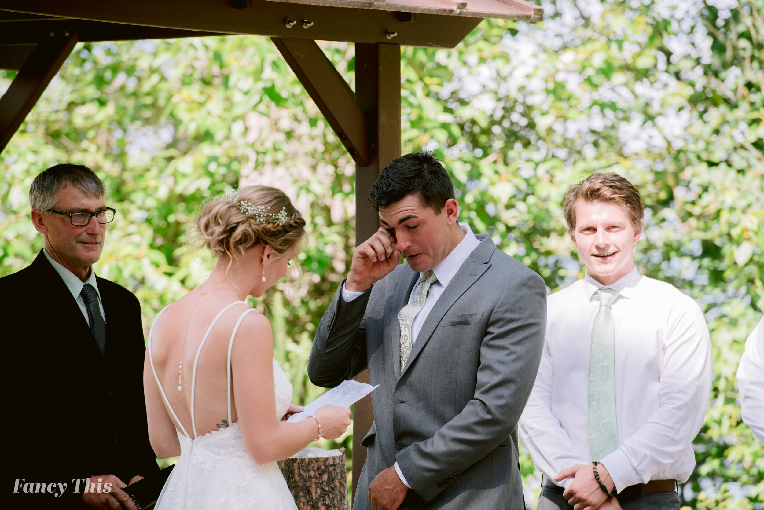 glaciernationalparkwedding_montanaweddingphotographer_glaciernationalparkweddingphotography_destinationweddingphotography_fancythisphotography-259.jpg