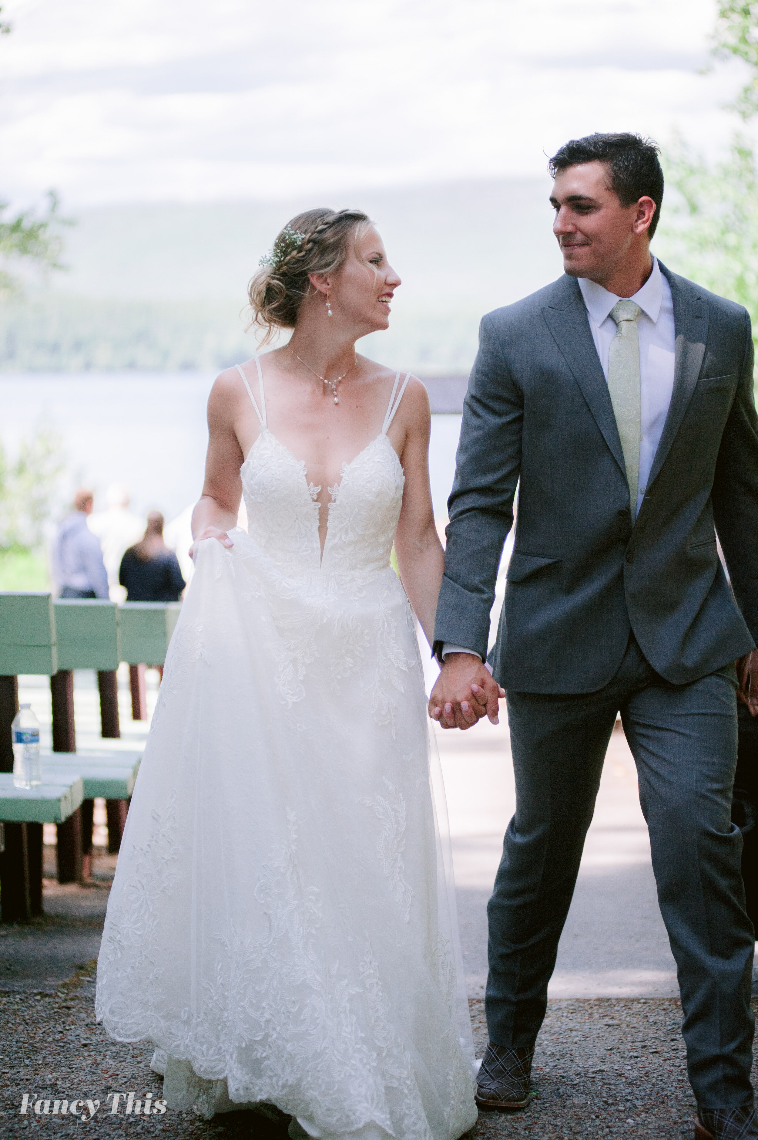 glaciernationalparkwedding_montanaweddingphotographer_glaciernationalparkweddingphotography_destinationweddingphotography_fancythisphotography-288.jpg