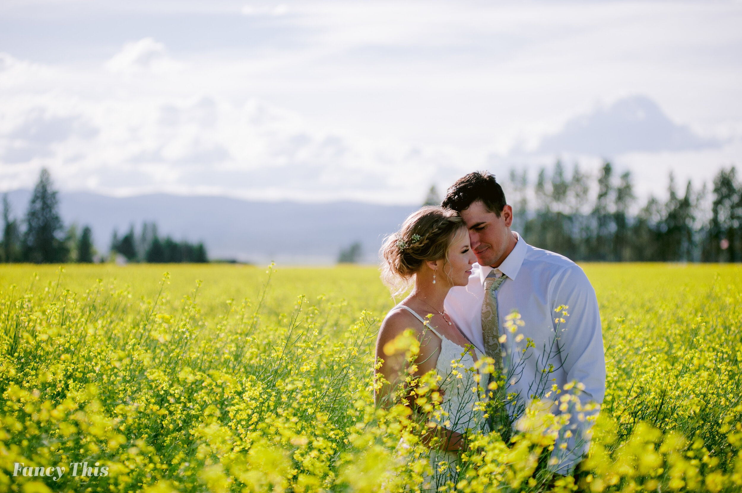 glaciernationalparkwedding_montanaweddingphotographer_glaciernationalparkweddingphotography_destinationweddingphotography_fancythisphotography-482.jpg