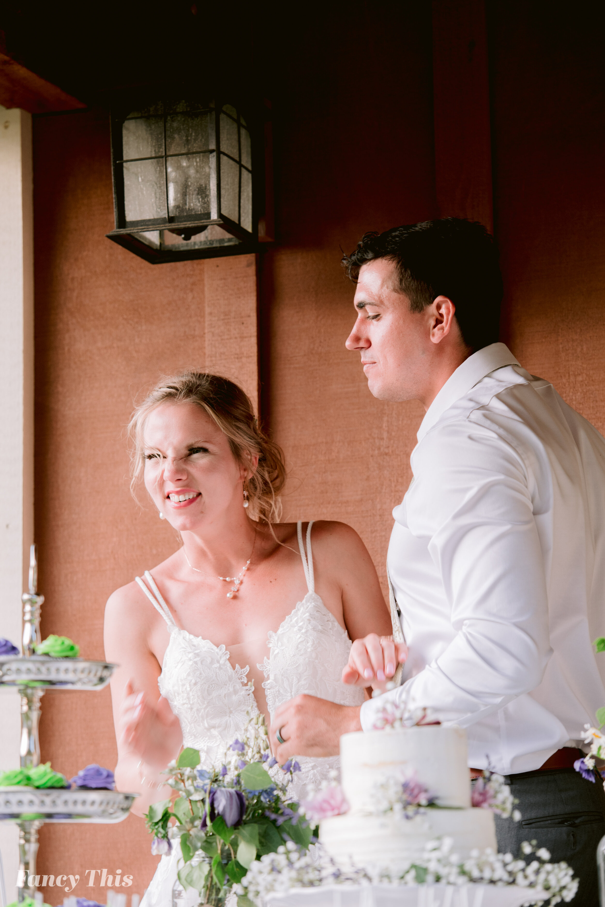 glaciernationalparkwedding_montanaweddingphotographer_glaciernationalparkweddingphotography_destinationweddingphotography_fancythisphotography-580.jpg