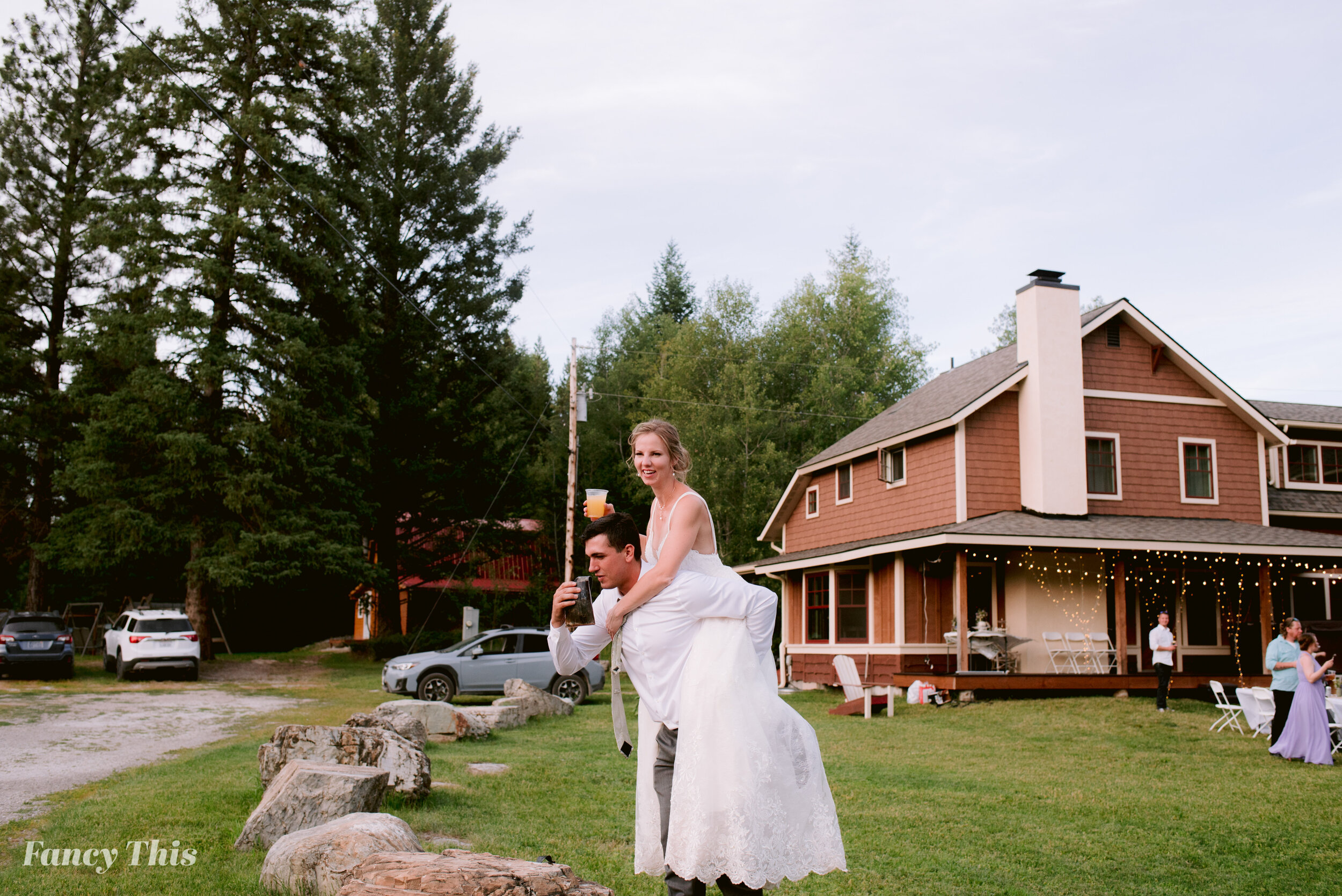 glaciernationalparkwedding_montanaweddingphotographer_glaciernationalparkweddingphotography_destinationweddingphotography_fancythisphotography-706.jpg