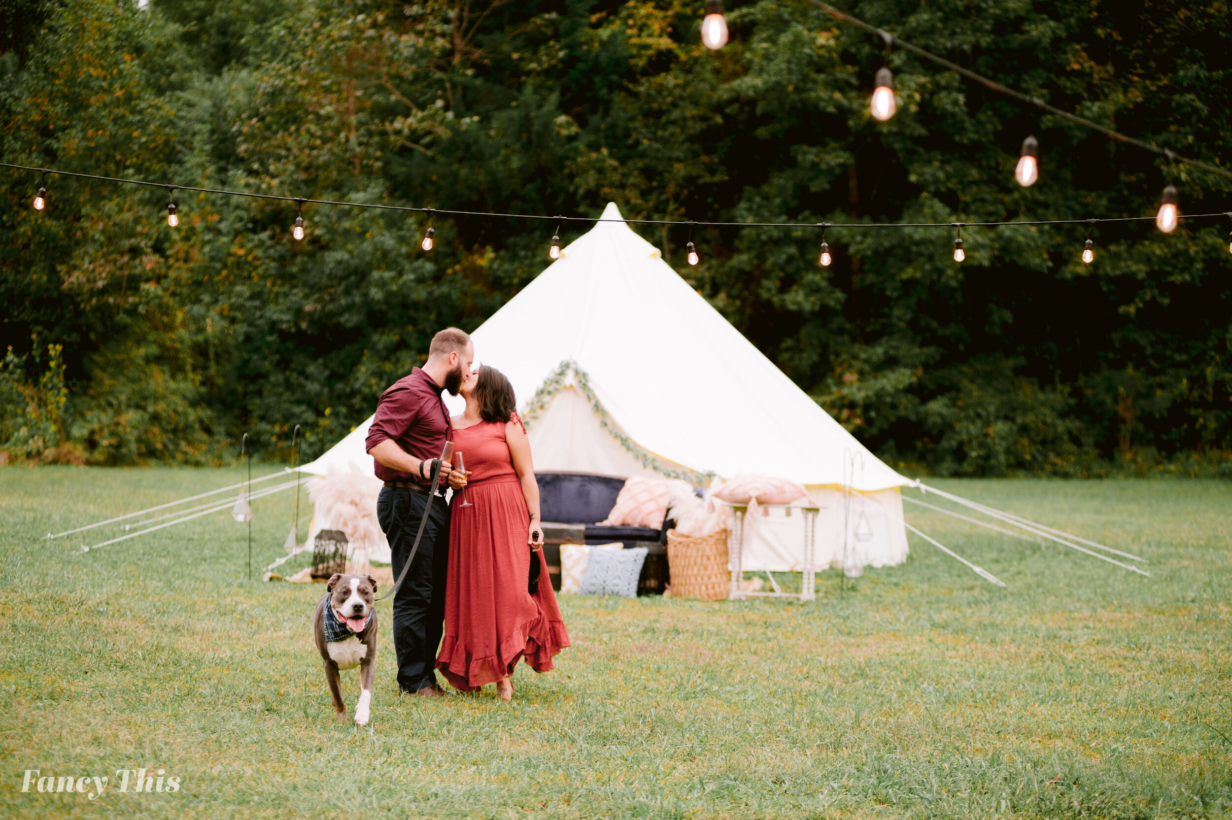 theoaksatoxfordengagementsession_oxfordweddingphotographer_ncweddingphotography_farmwedding-105.jpg