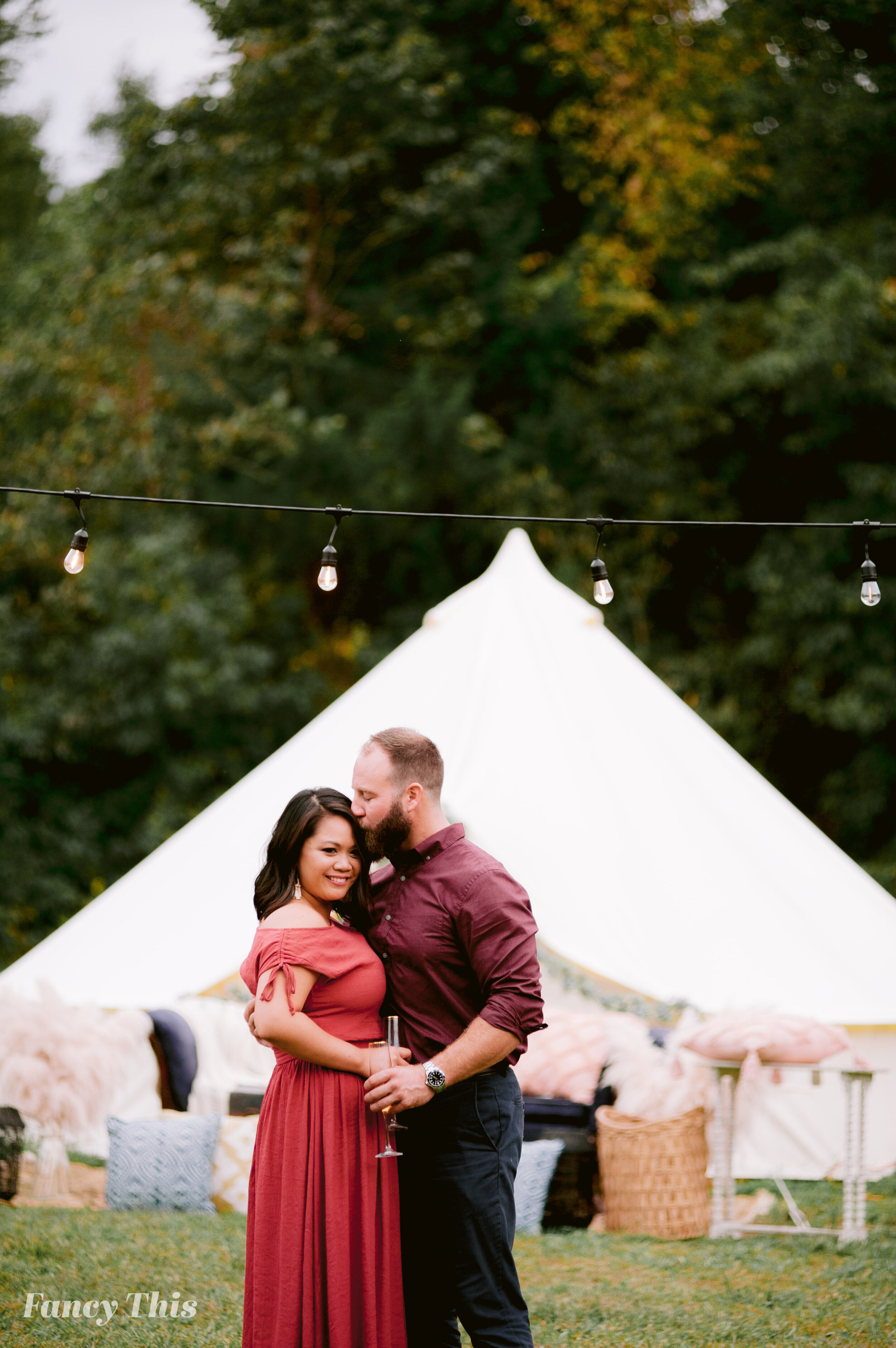 theoaksatoxfordengagementsession_oxfordweddingphotographer_ncweddingphotography_farmwedding-113.jpg