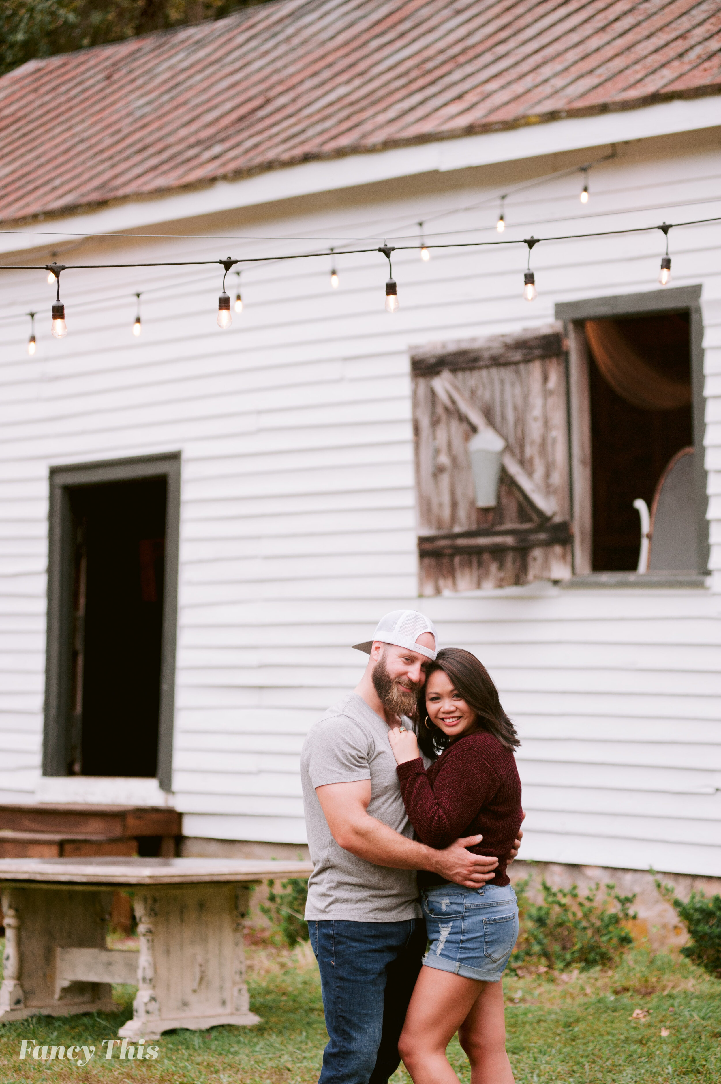 theoaksatoxfordengagementsession_oxfordweddingphotographer_ncweddingphotography_farmwedding-166.jpg