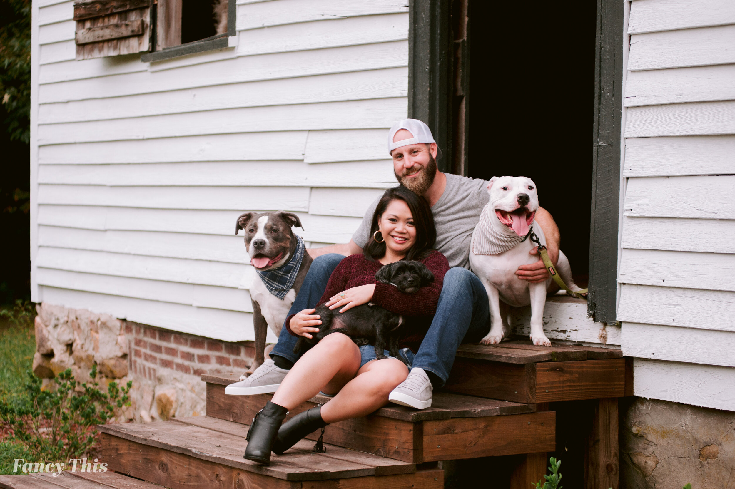 theoaksatoxfordengagementsession_oxfordweddingphotographer_ncweddingphotography_farmwedding-175.jpg