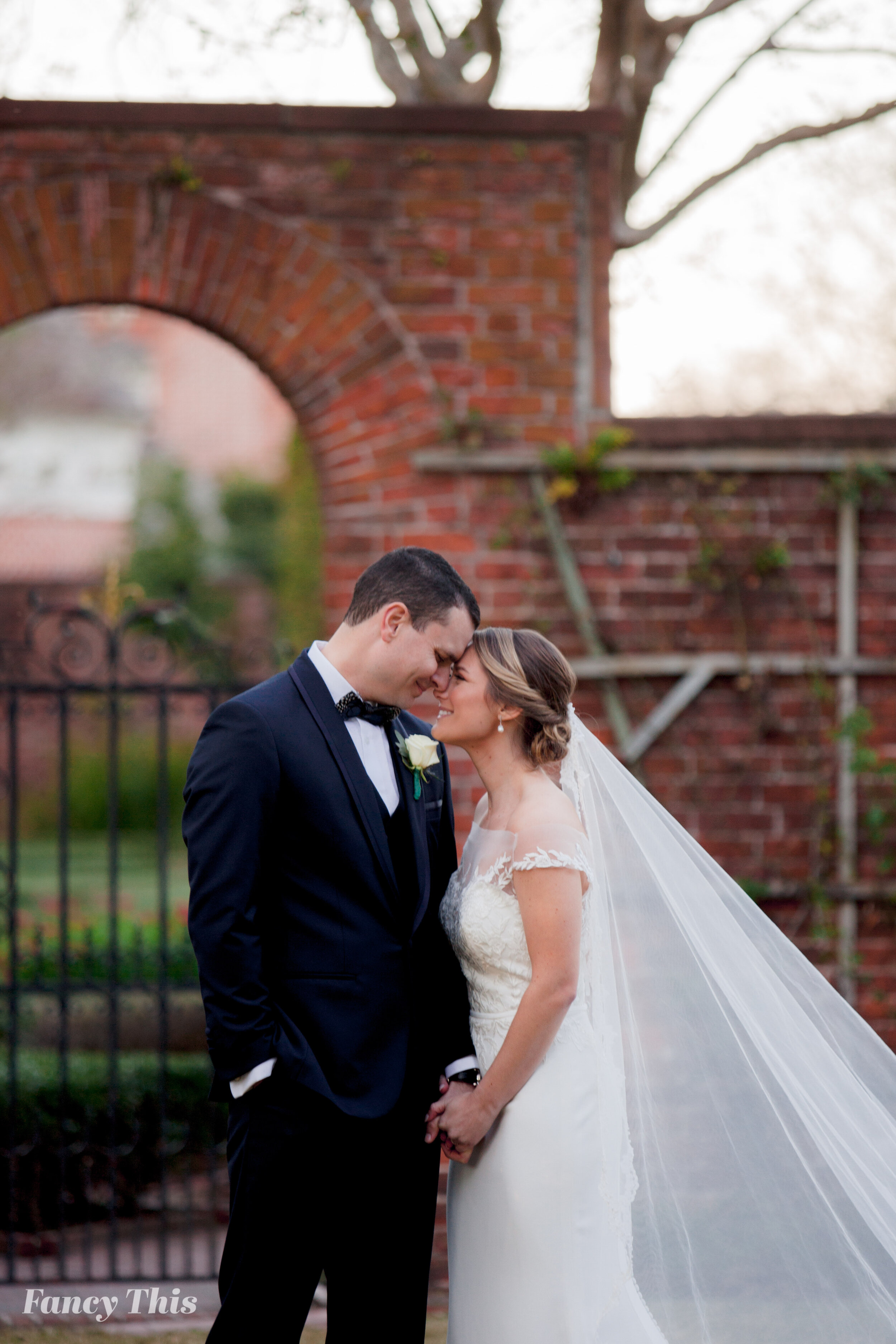 tryonpalacewedding_tryonpalaceweddingphotography_newbernweddingphotographer_persimmonsrestaurantwedding-658.JPG