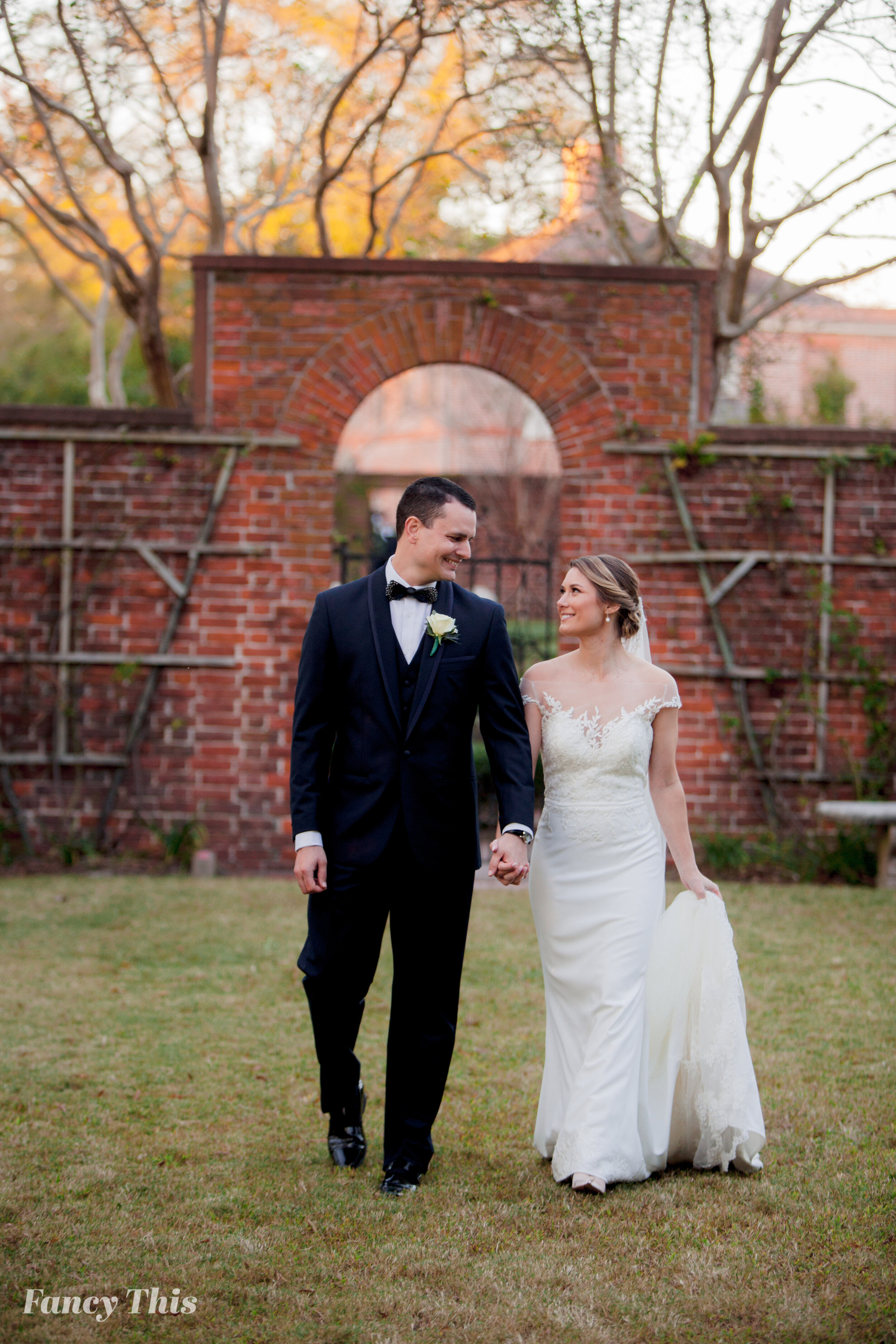 tryonpalacewedding_tryonpalaceweddingphotography_newbernweddingphotographer_persimmonsrestaurantwedding-660.JPG