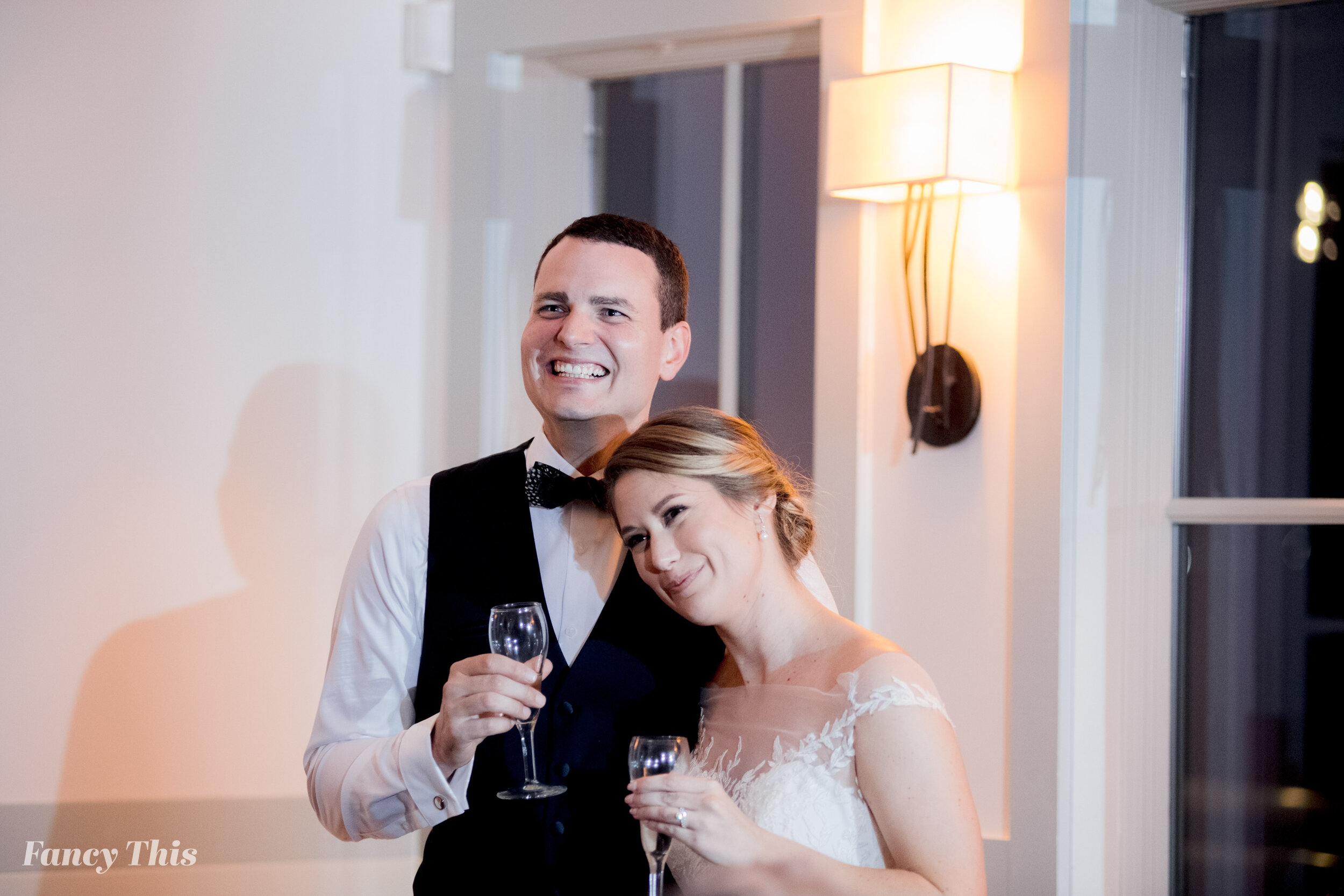 tryonpalacewedding_tryonpalaceweddingphotography_newbernweddingphotographer_persimmonsrestaurantwedding-947.JPG