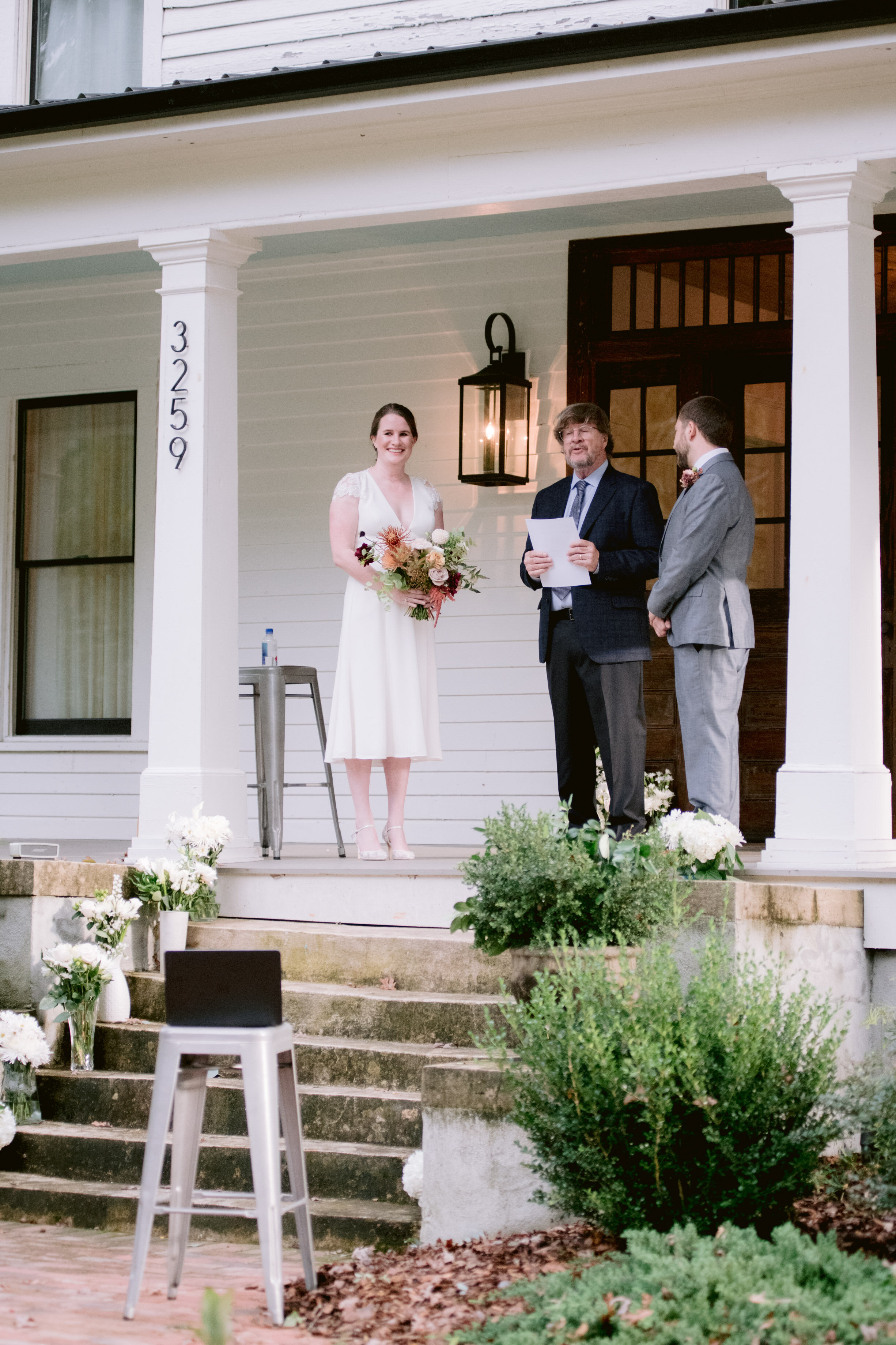 durhamelopementphotographer_durhamelopement_durhamweddingatairbnb-93.JPG