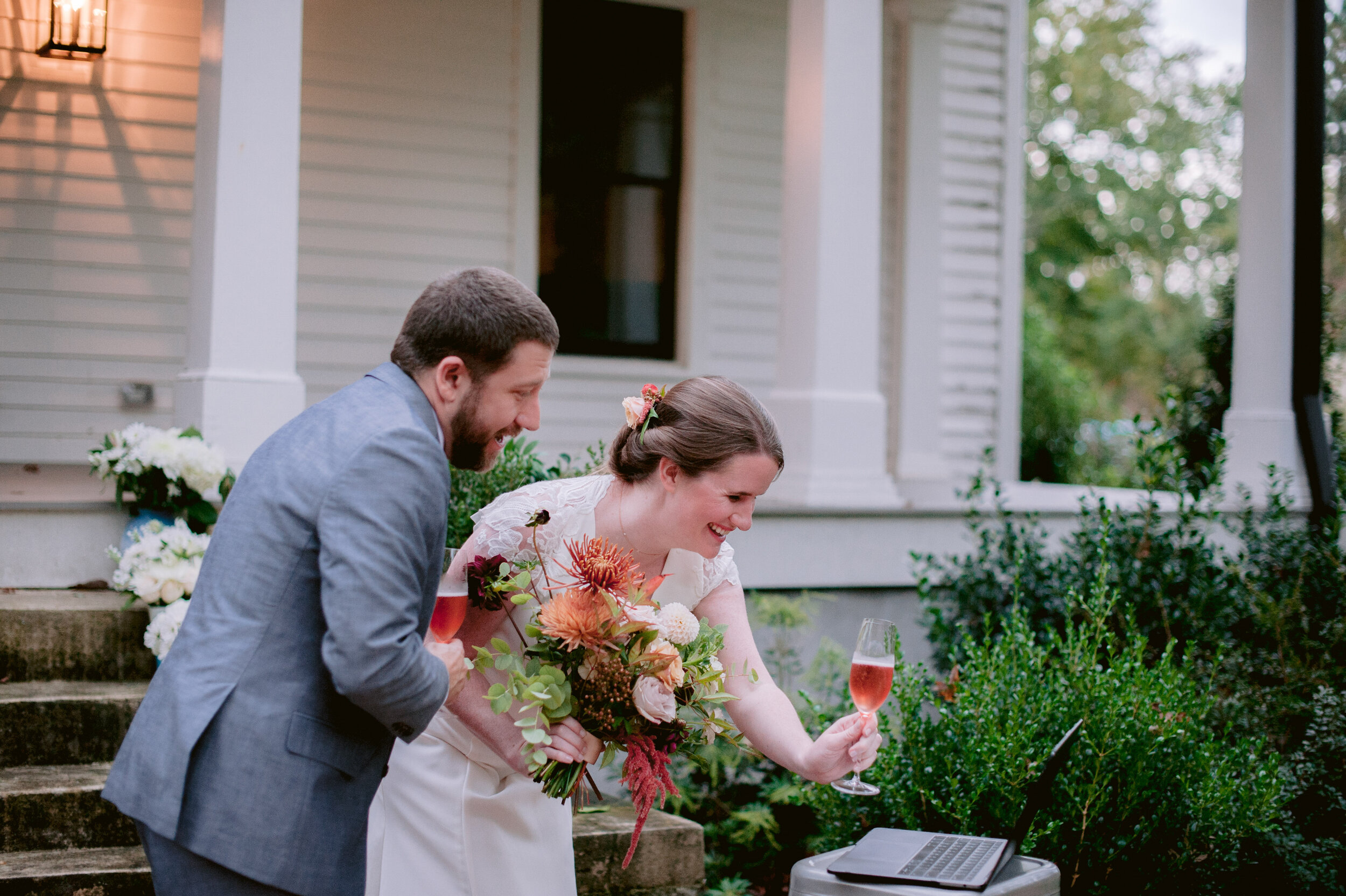 durhamelopementphotographer_durhamelopement_durhamweddingatairbnb-204.JPG