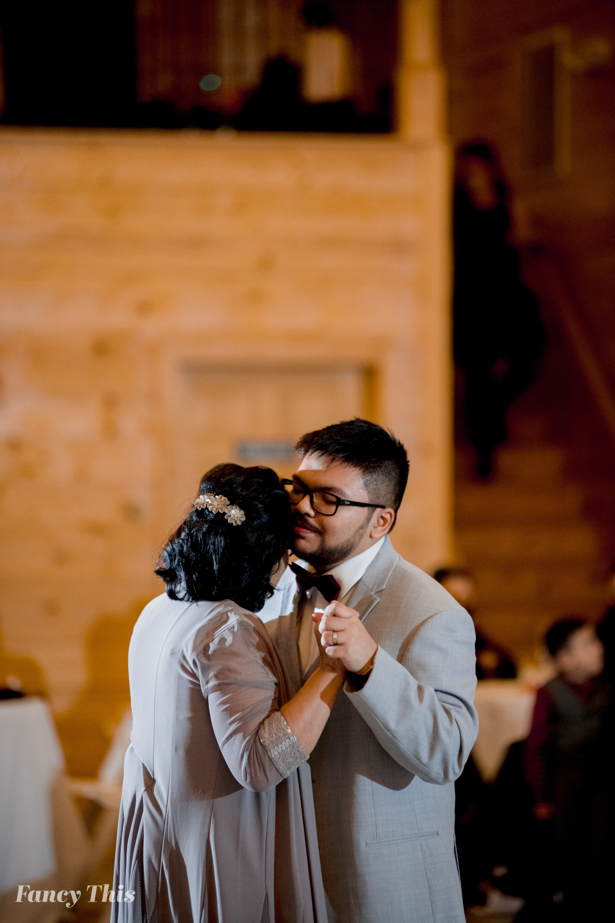 walnuthillraleighwedding_raleighweddingphotographer_bilingualwedding-581.JPG