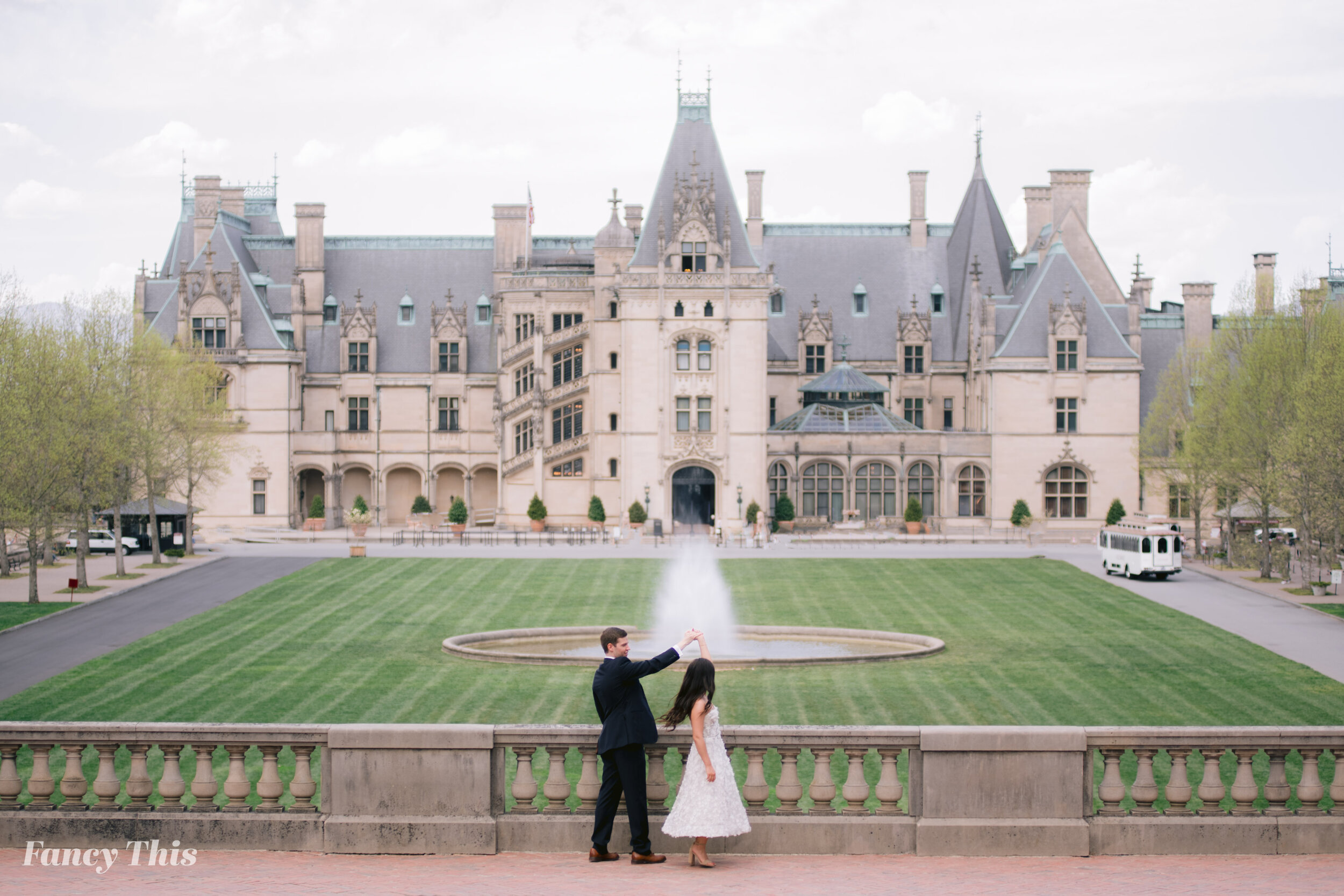 engagementatthebiltmore_ashevilleweddingphotographer_ashevilleengagementphotography_biltmoreengagement-172.JPG