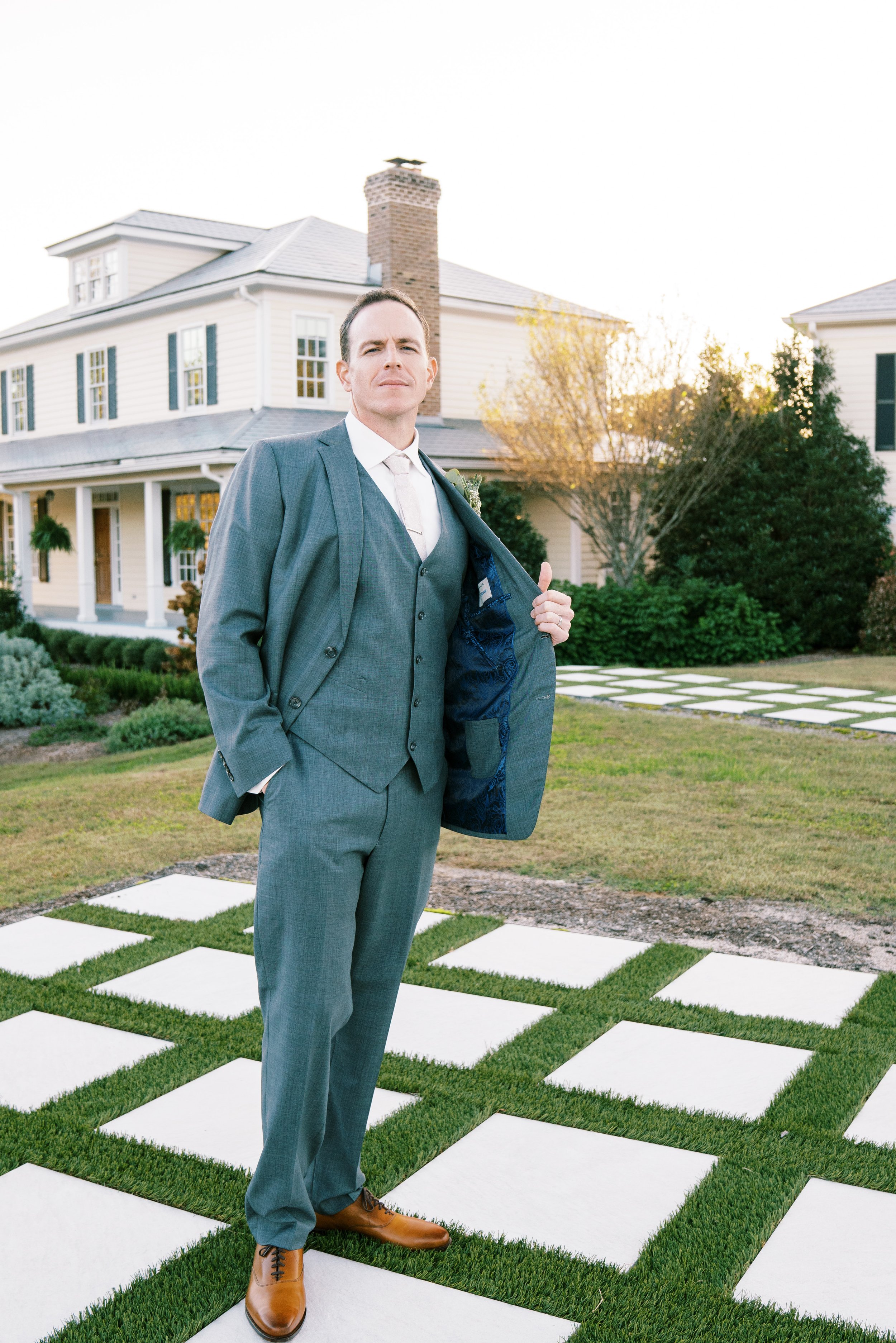 Golden Hour Groom Walnut Hill Wedding Venue Fancy This Photography