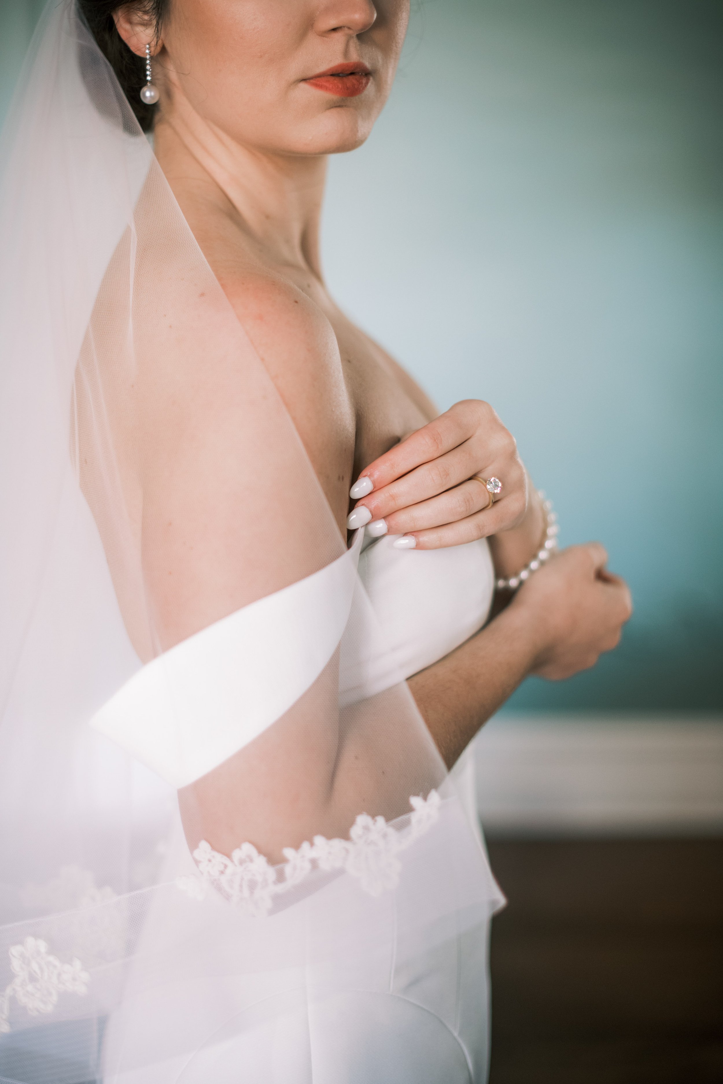Fine Art Bridal Portraits at River Forest Manor and Marina Fancy This Photography