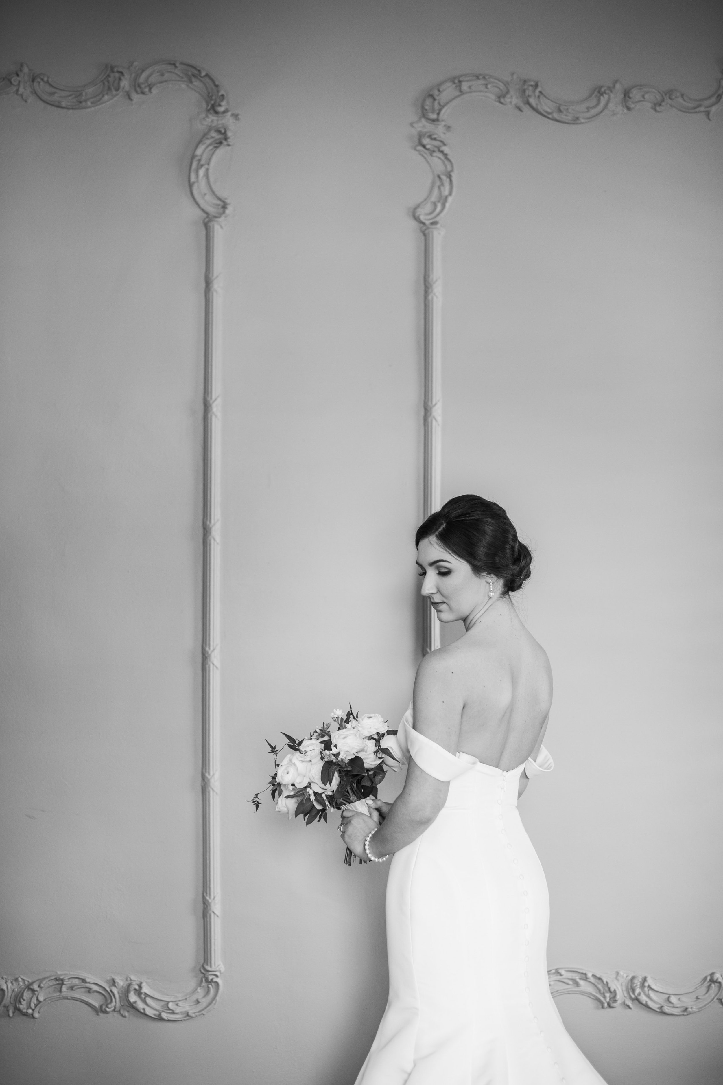 Black and White Bridal Photo at River Forest Manor and Marina Fancy This Photography