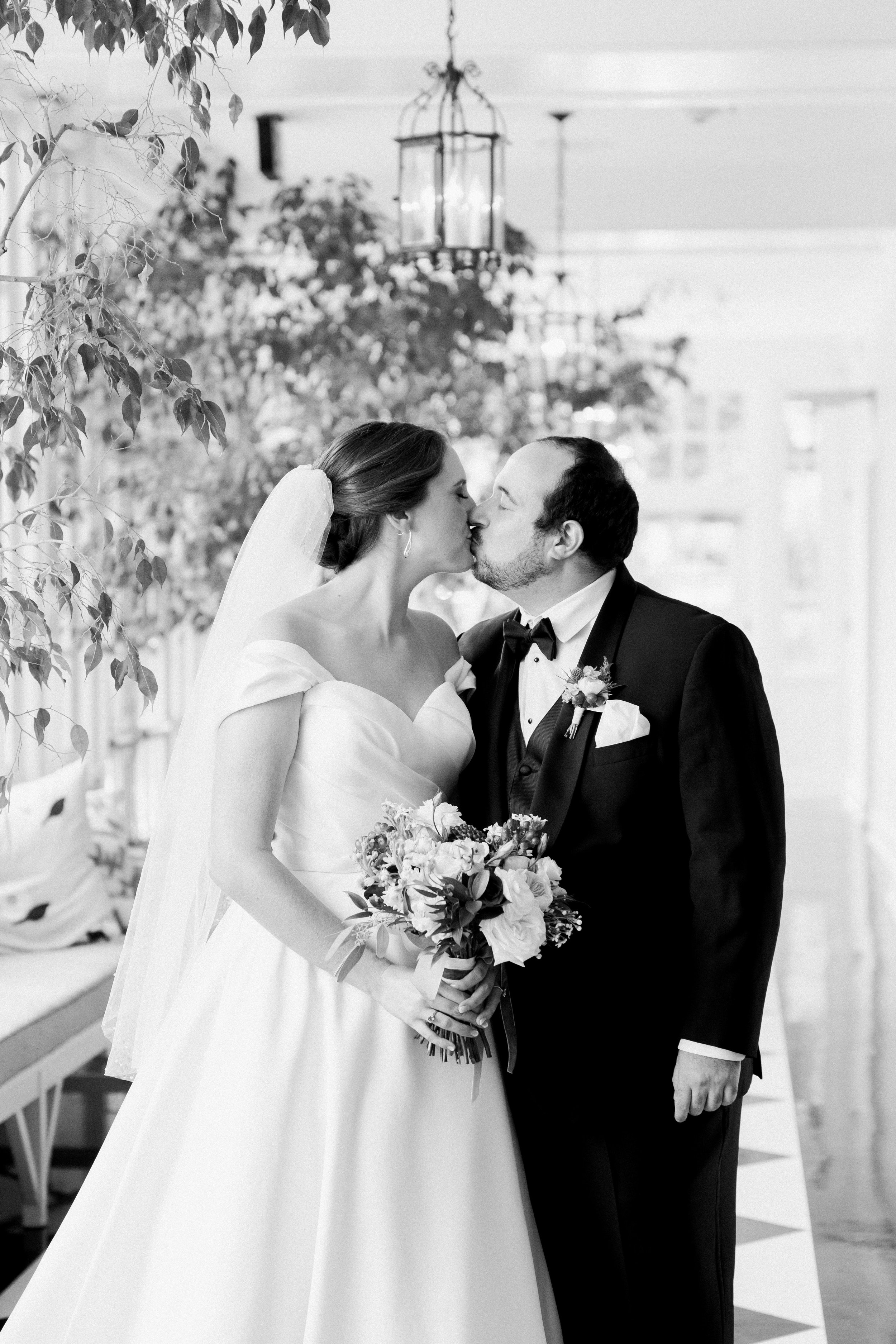 chapelhillweddingvenue_uncweddingphotographer_carolinaalumni_chapelhillweddingphotographer-120.jpg